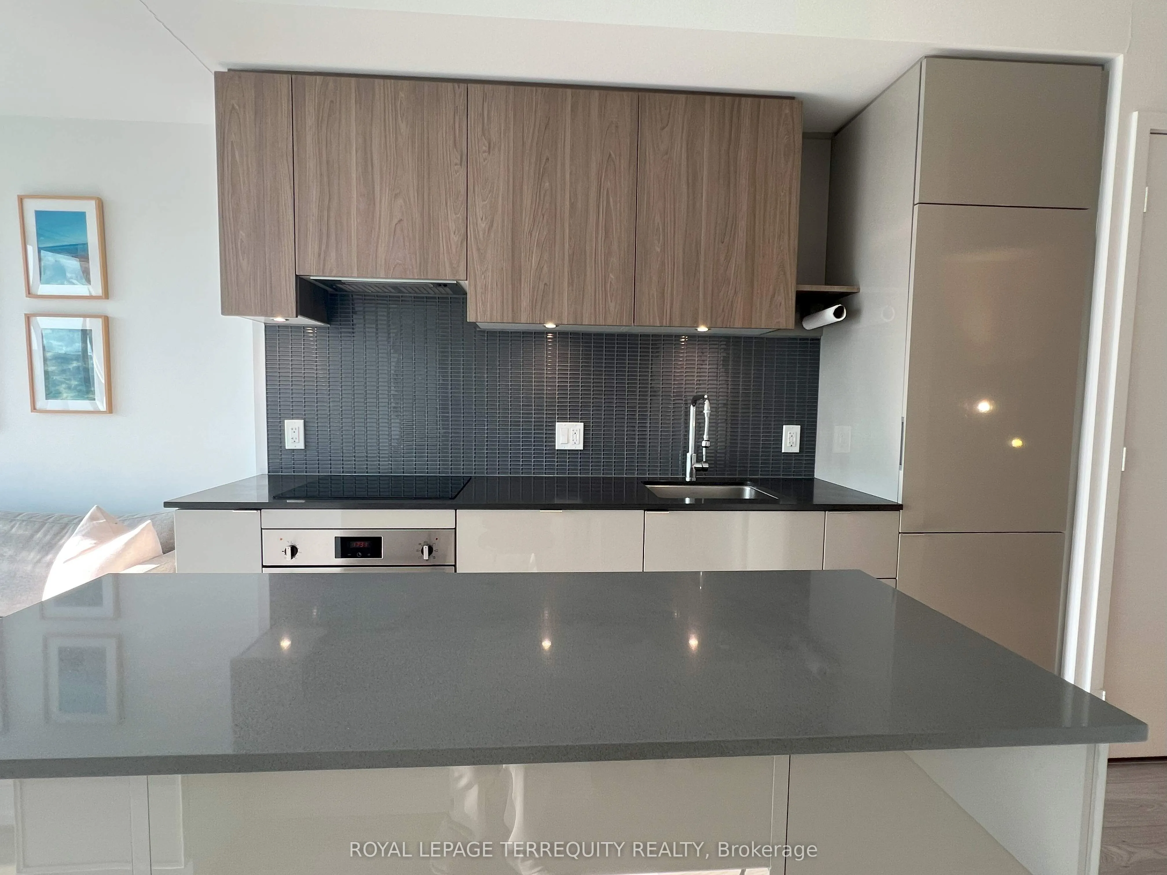 161 Roehampton Avenue, #3912