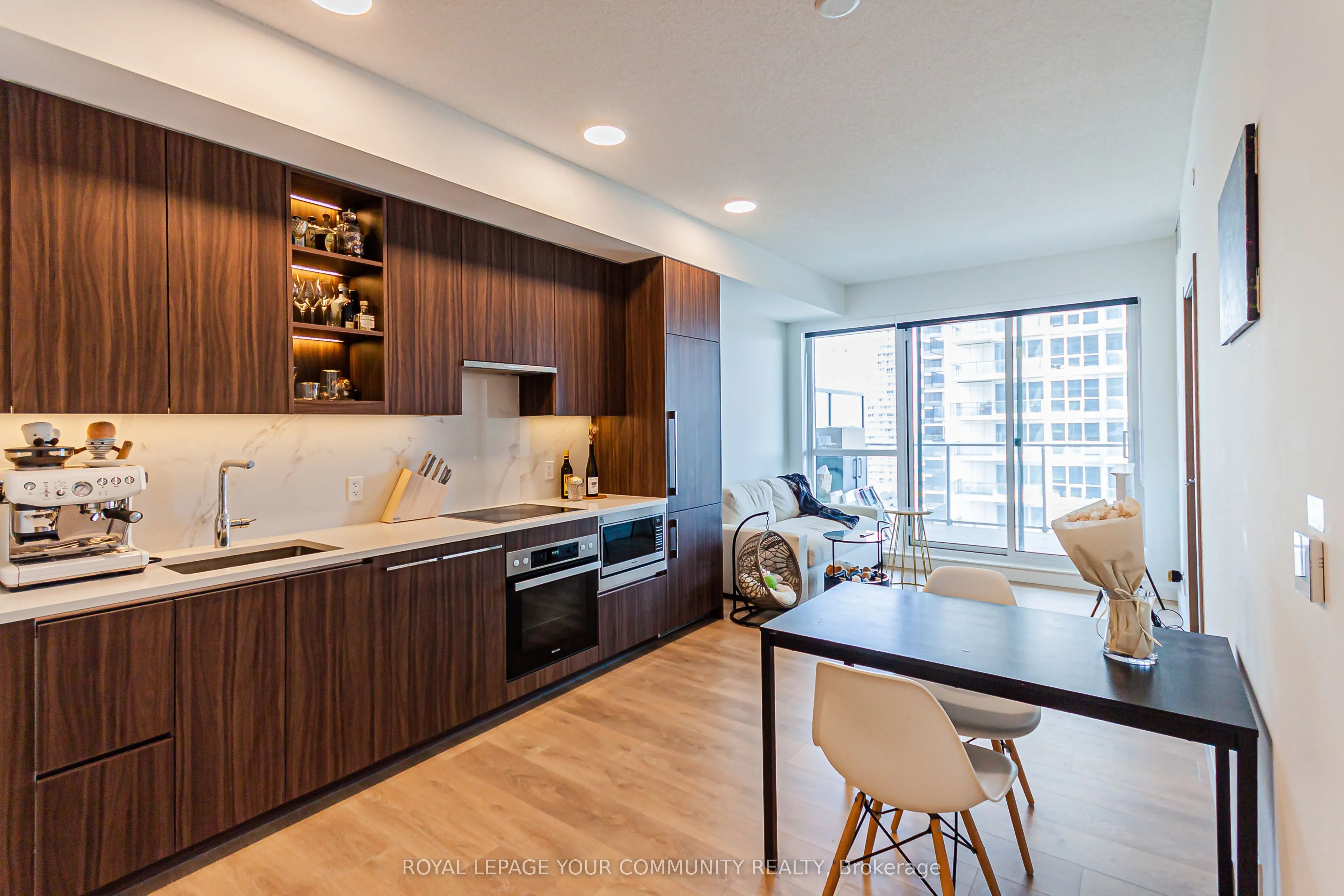 27 McMahon Drive, #1801