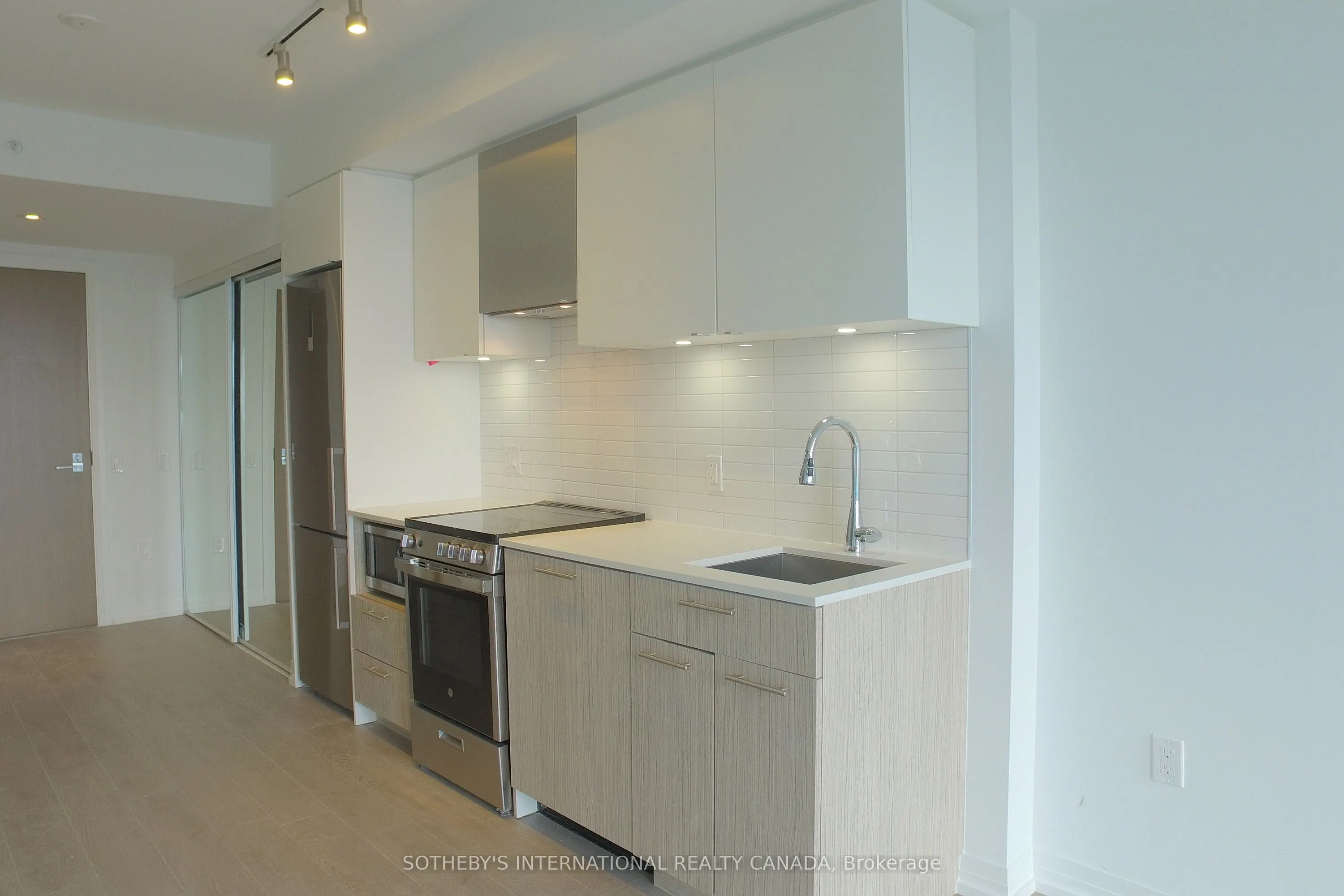 251 Jarvis Street, #4509