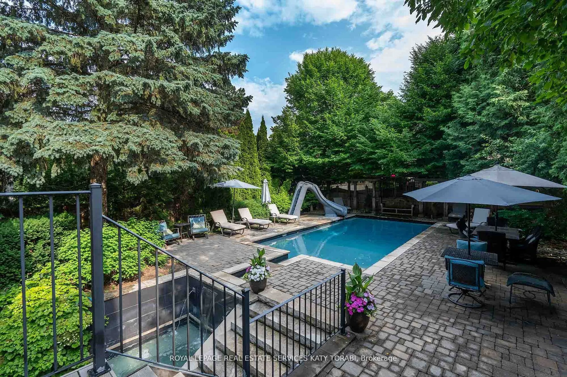 135 Buckingham Avenue