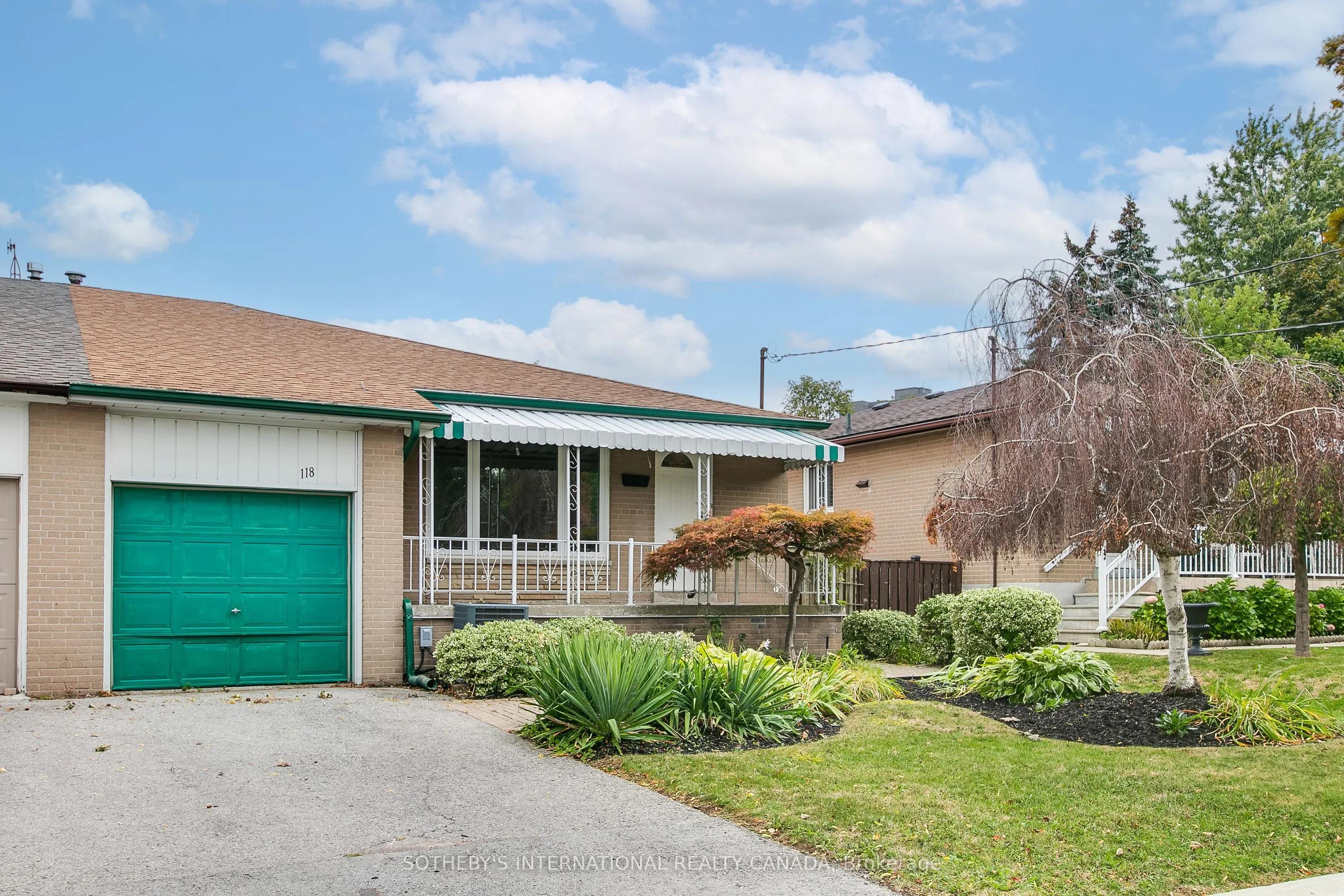 118 Chelmsford Avenue