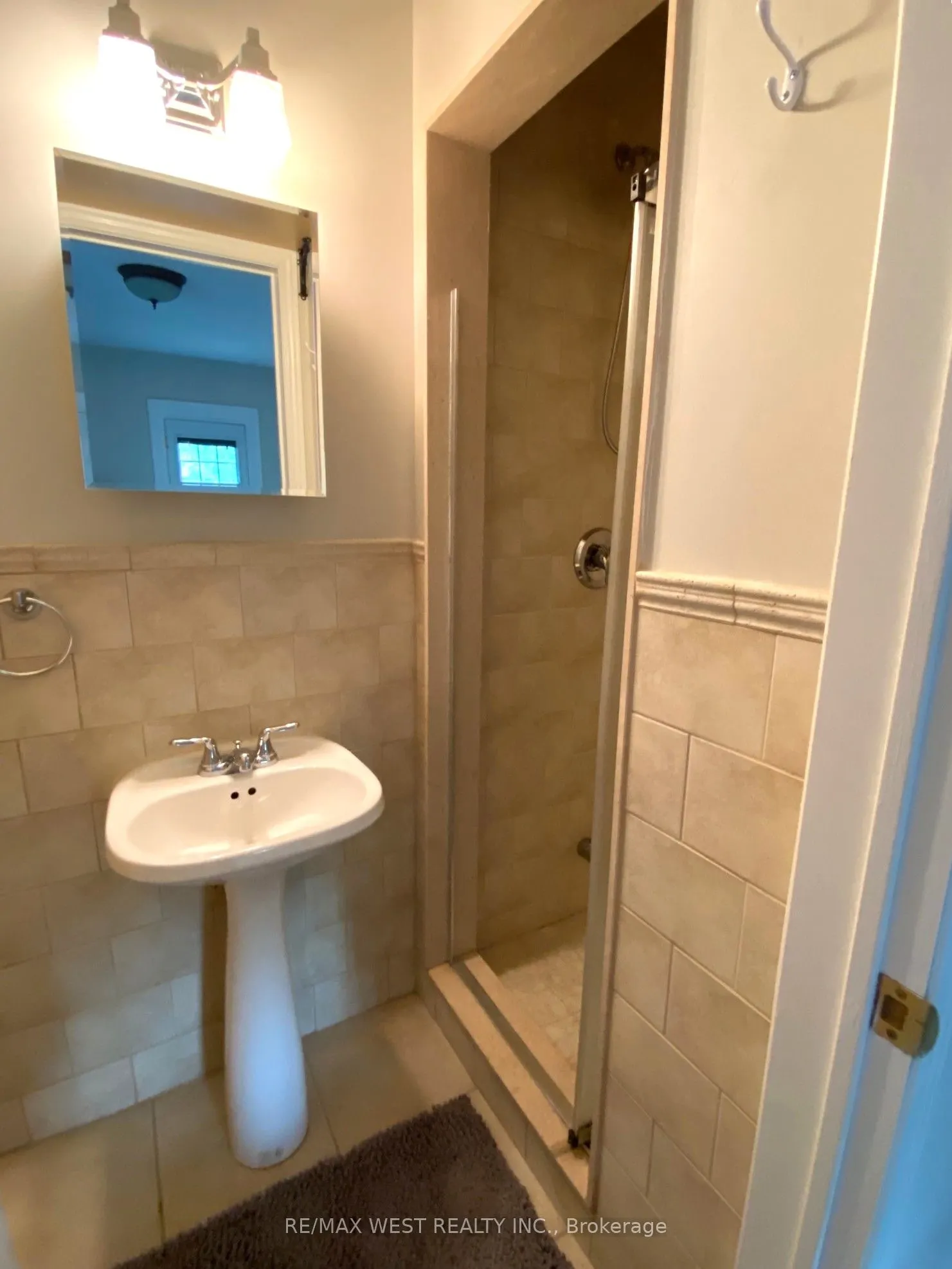 2 Bryce Avenue, #2
