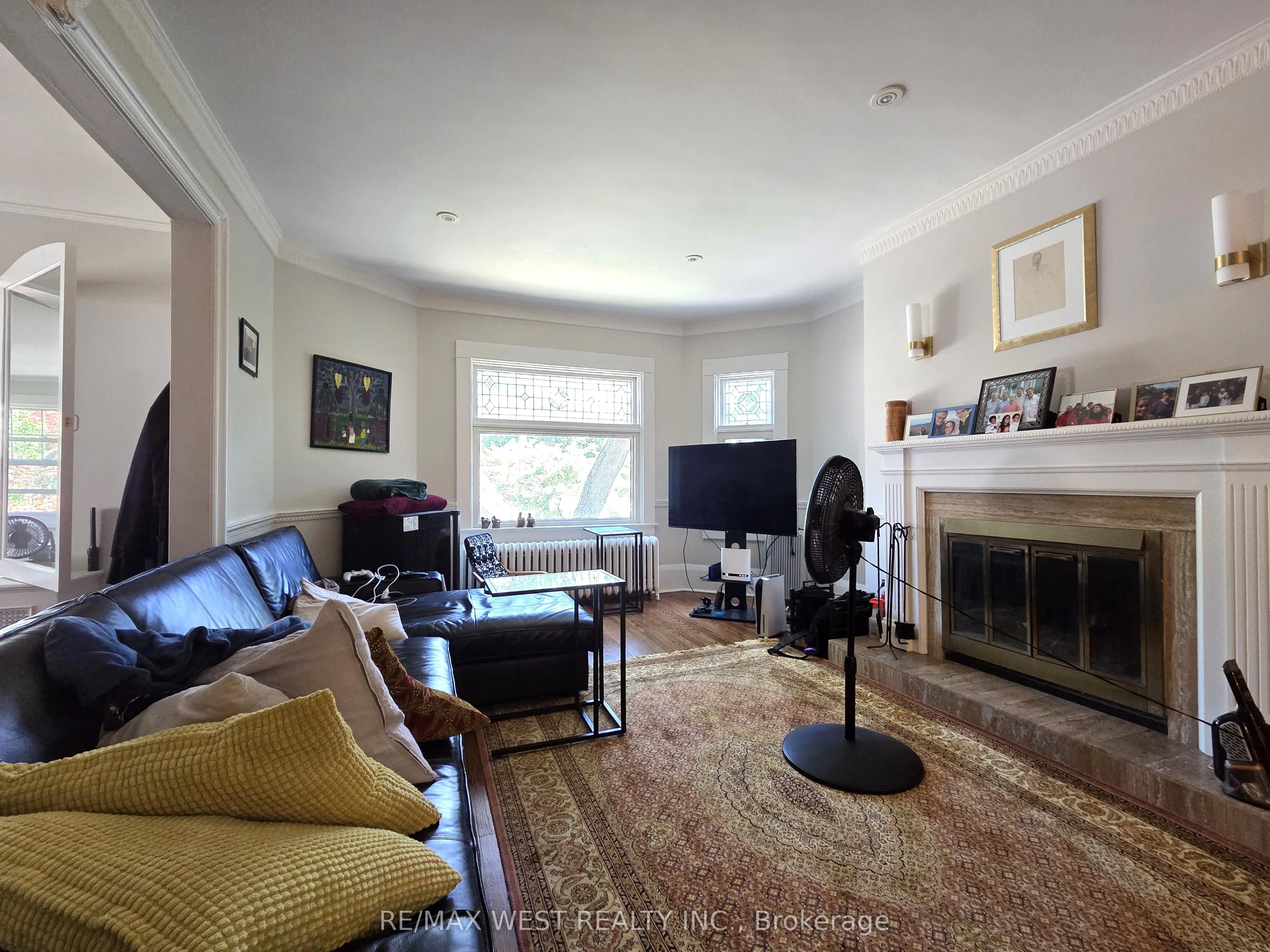 2 Bryce Avenue, #2