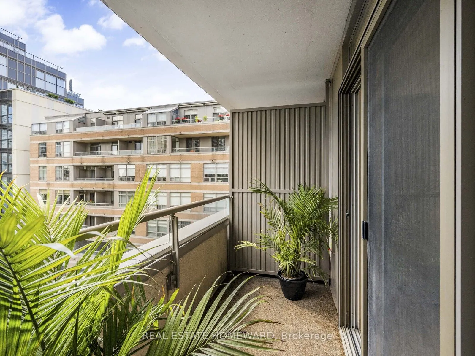 5 Rosehill Avenue, #720