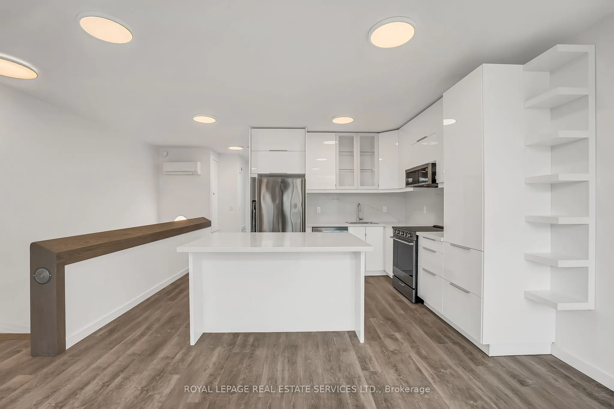 439 Winona Drive, #C