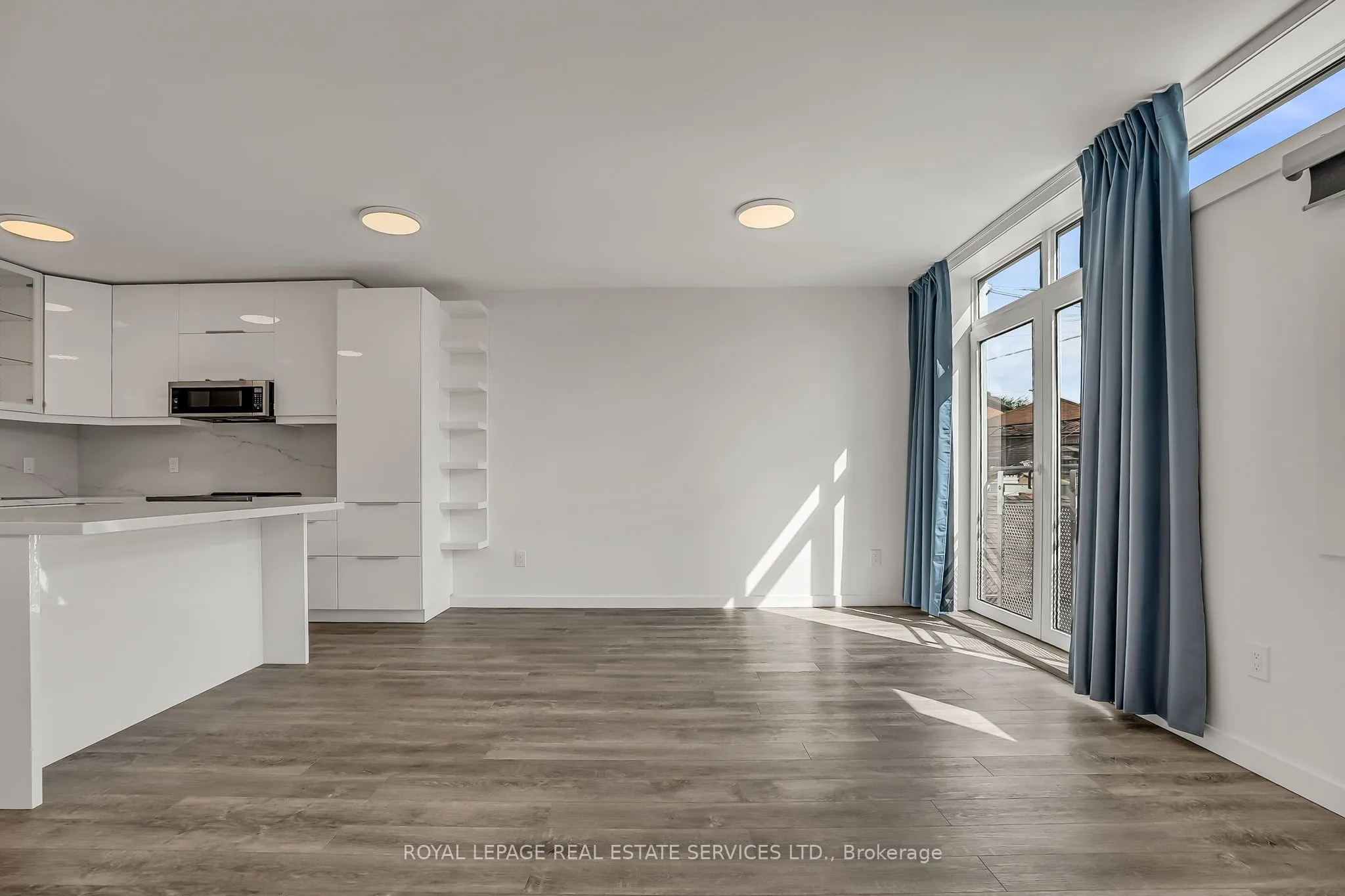 439 Winona Drive, #C