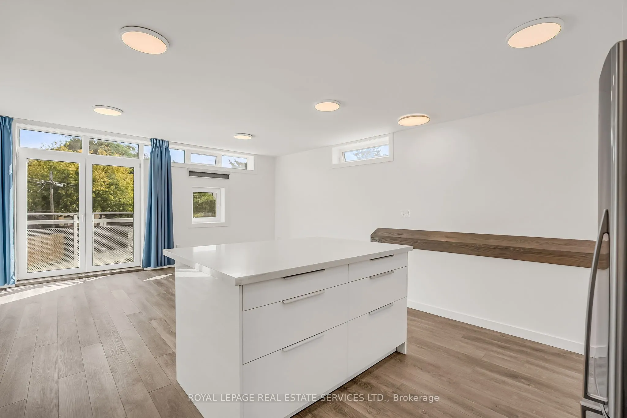 439 Winona Drive, #C
