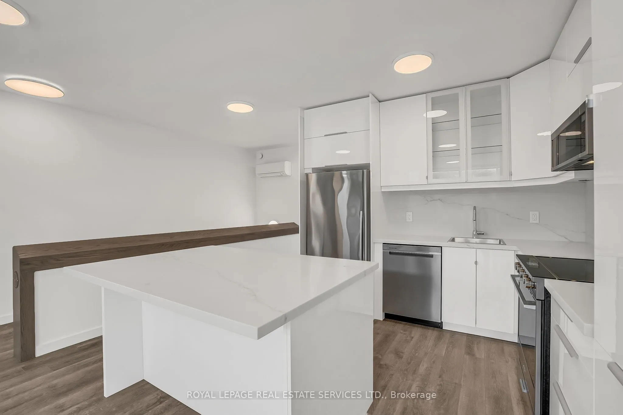 439 Winona Drive, #C