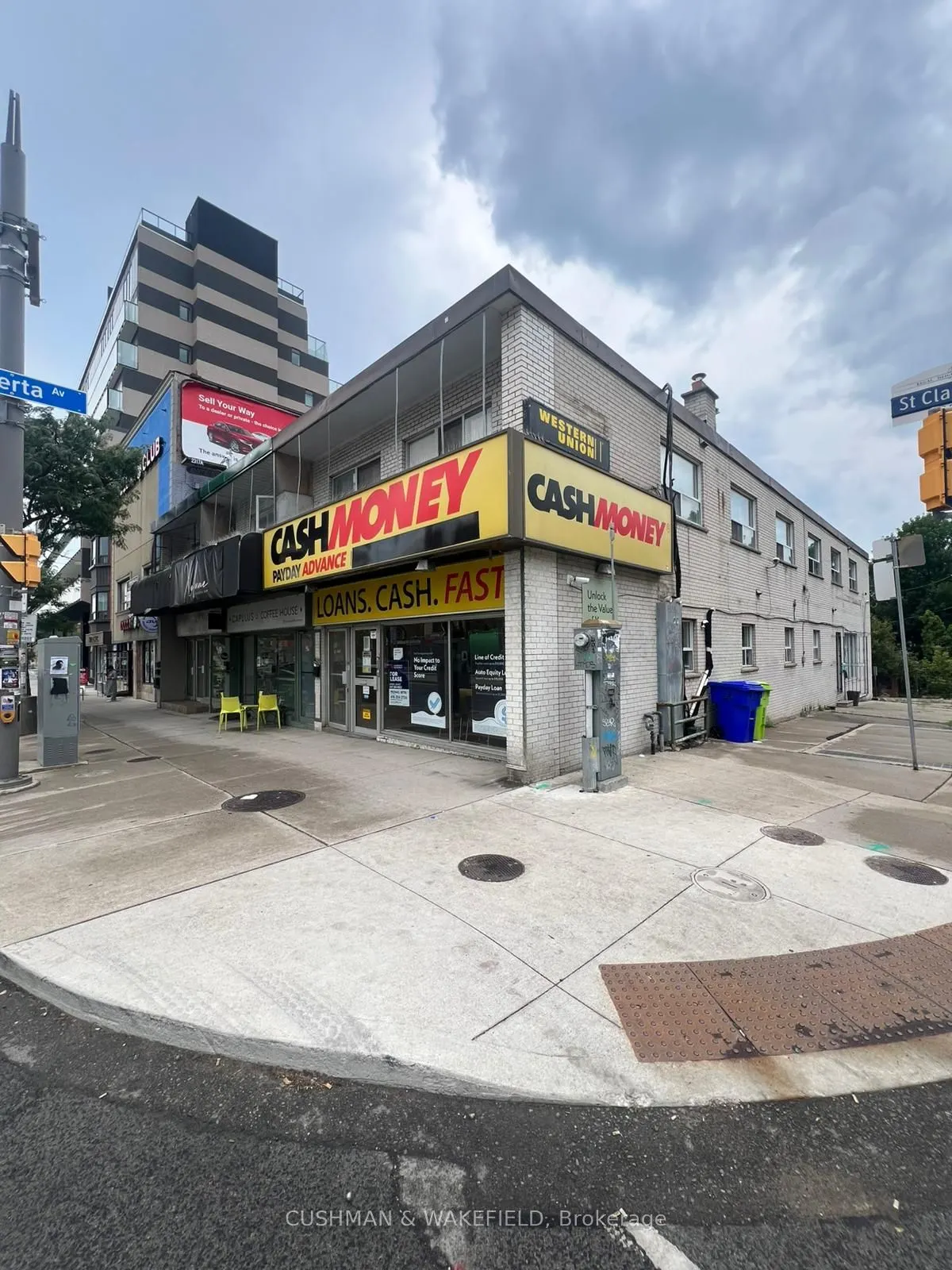 883 St Clair Avenue W