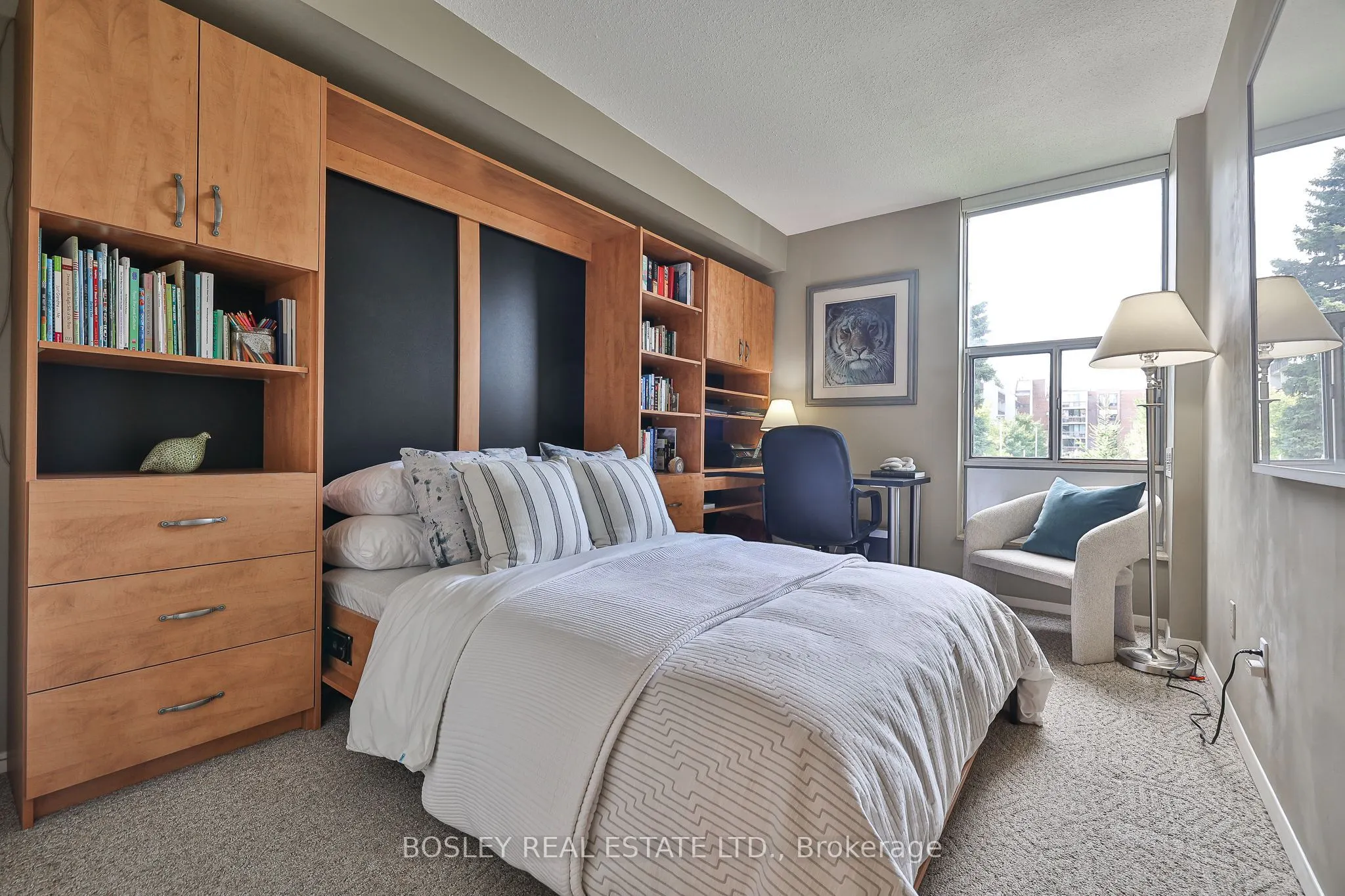 30 Fashion Roseway, #201
