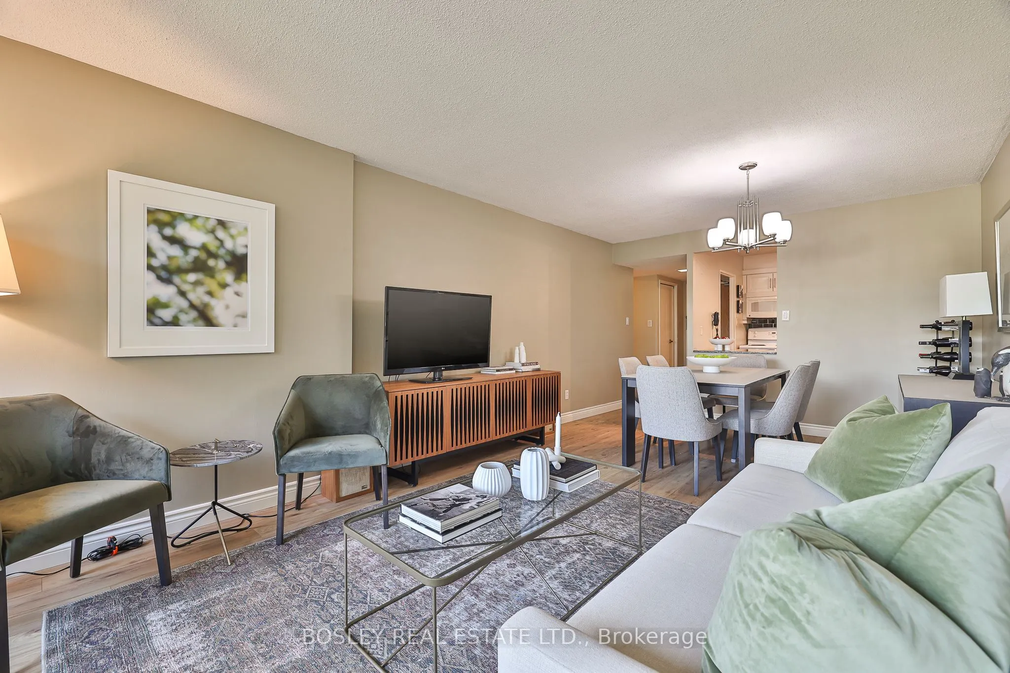 30 Fashion Roseway, #201