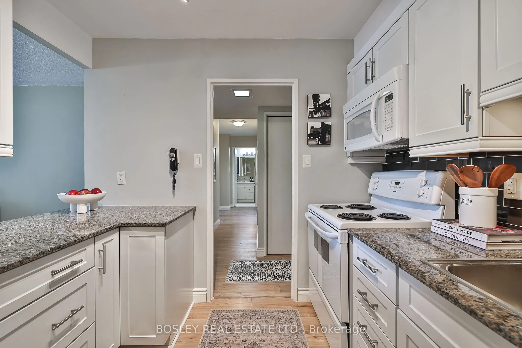 30 Fashion Roseway, #201
