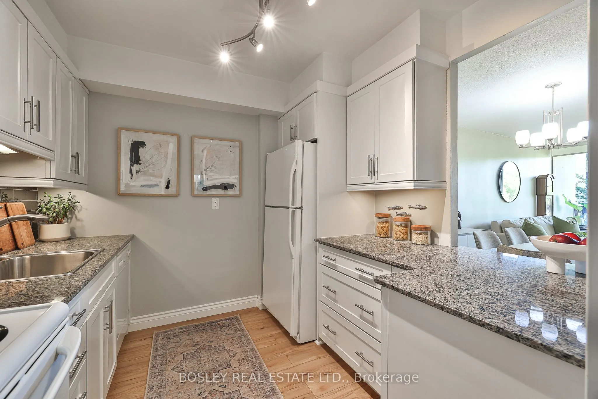 30 Fashion Roseway, #201