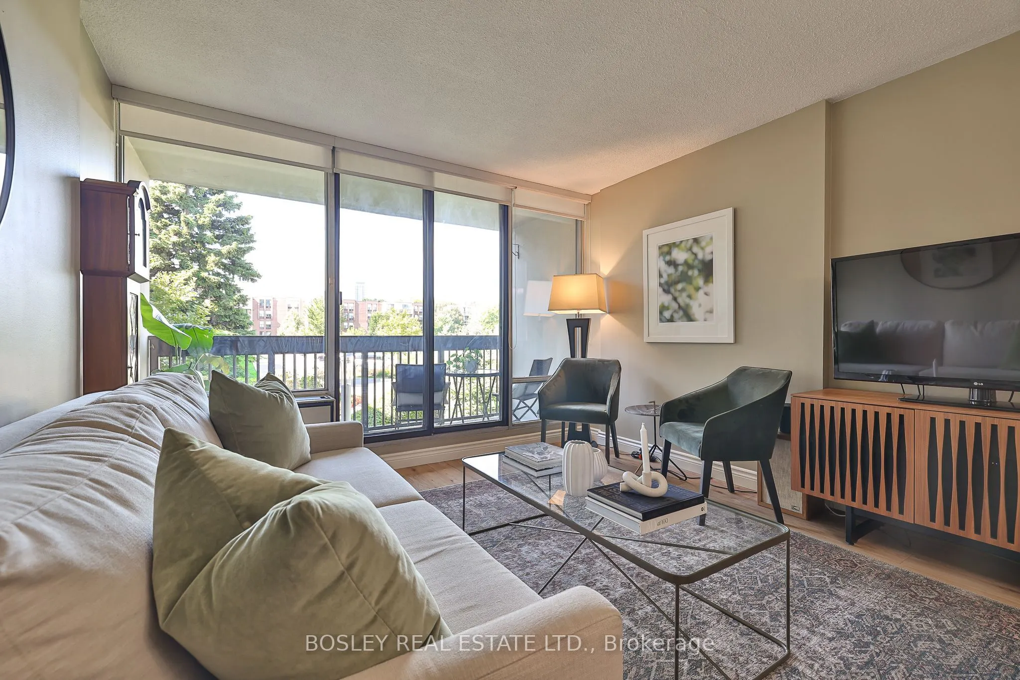 30 Fashion Roseway, #201
