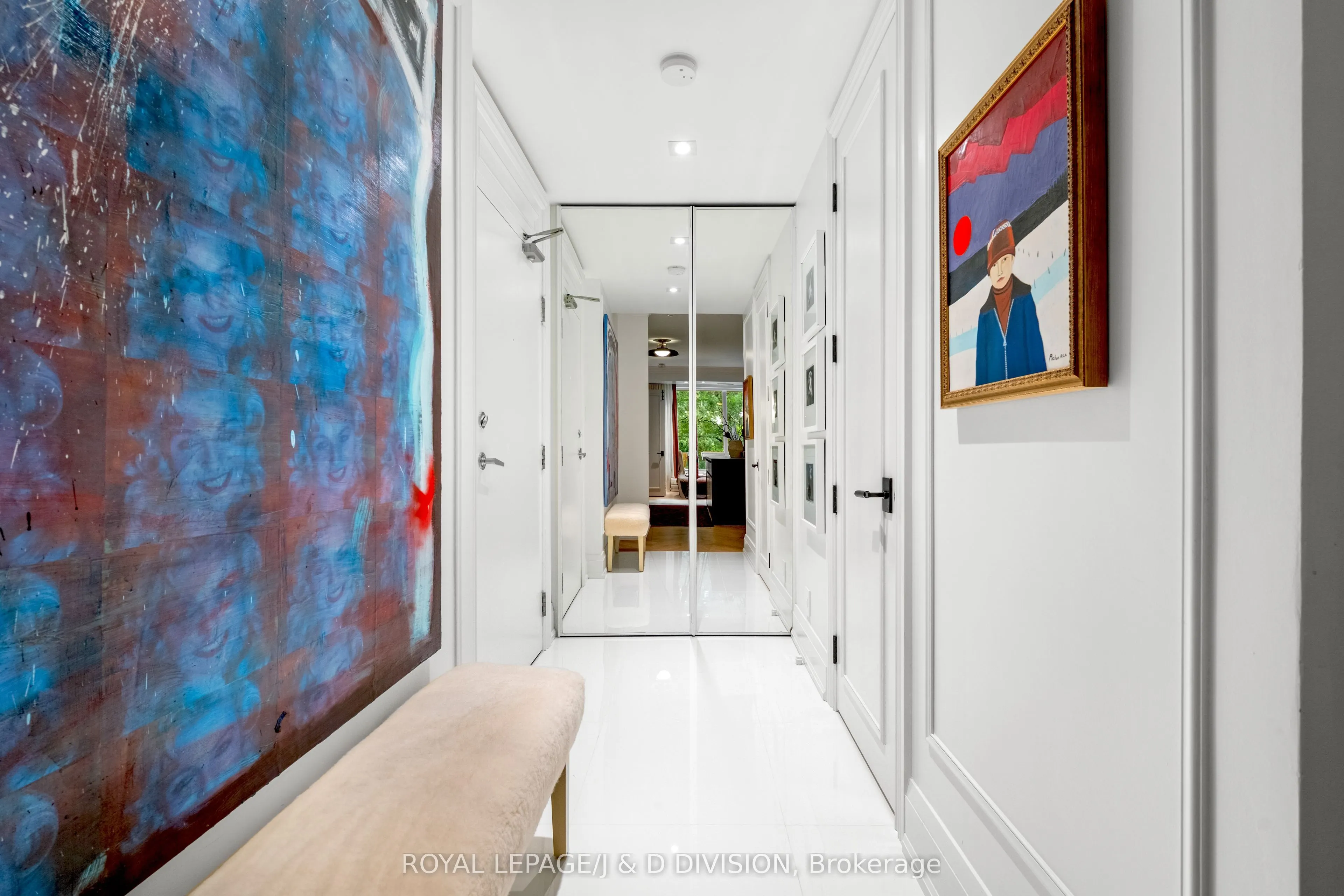 20 Scrivener Square, #301