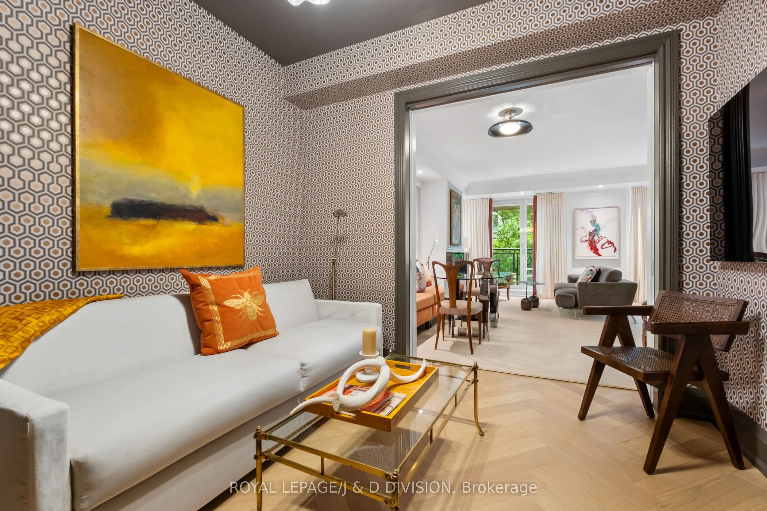 20 Scrivener Square, #301