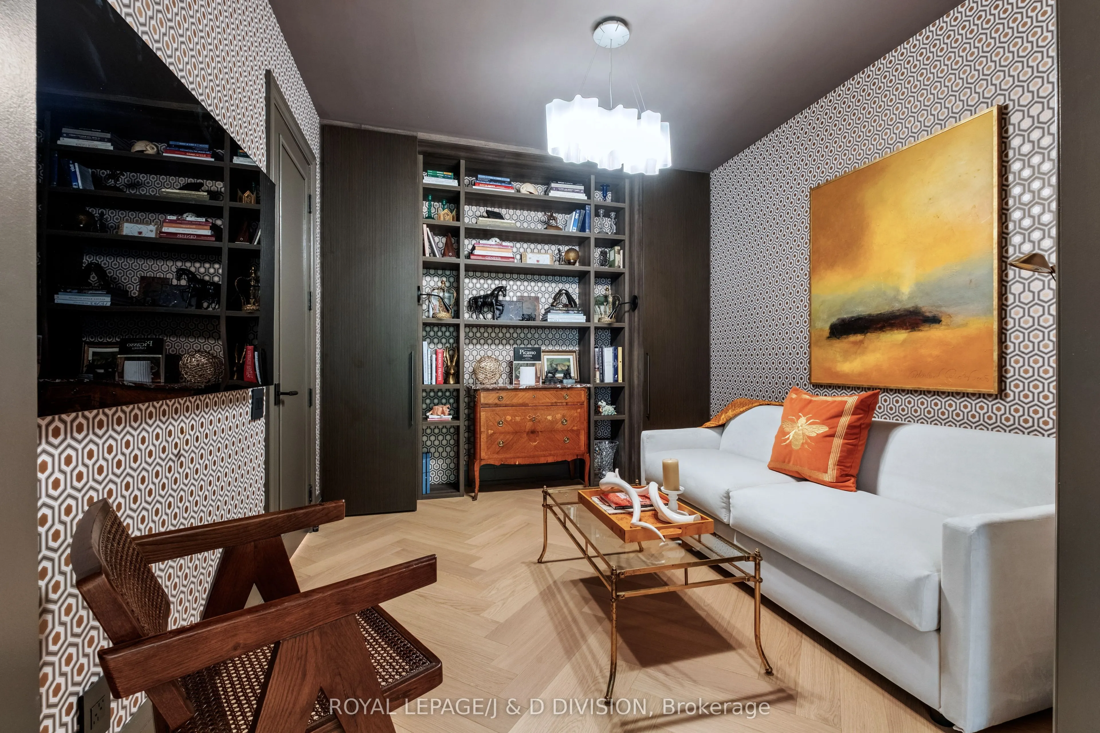 20 Scrivener Square, #301
