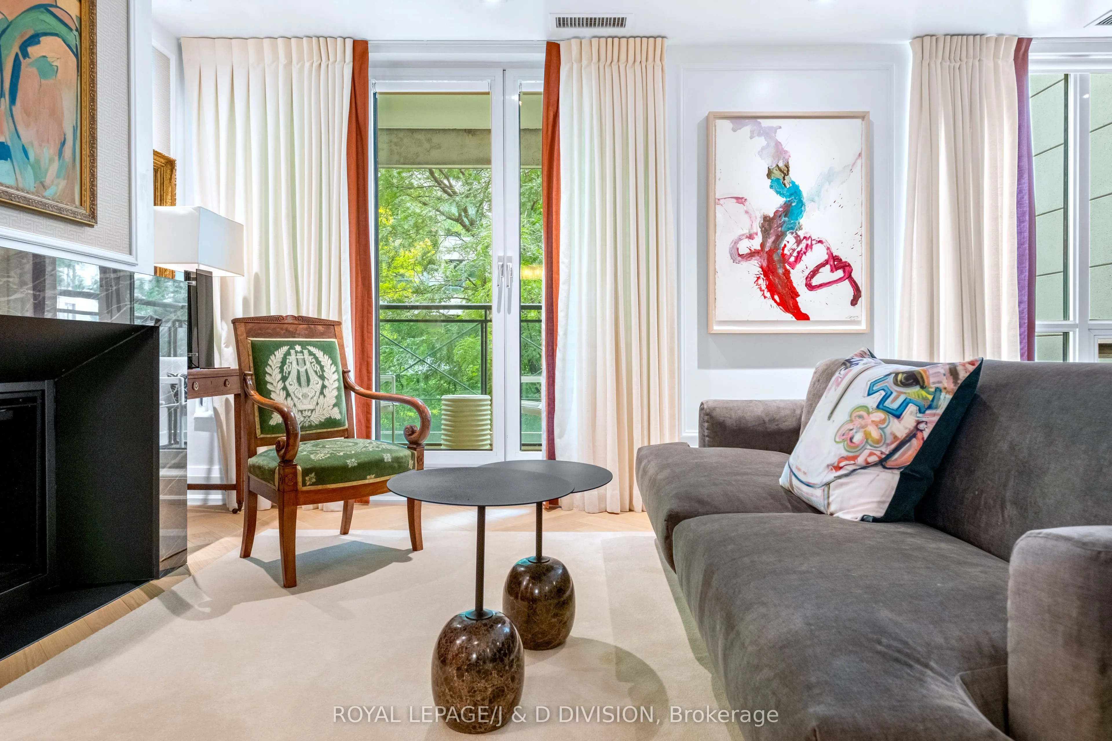 20 Scrivener Square, #301