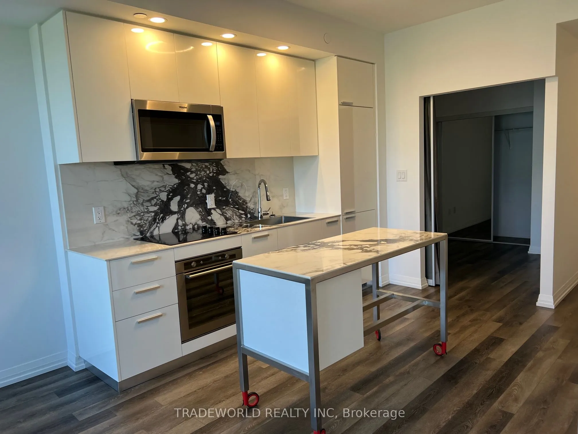 75 Canterbury Place, #1212