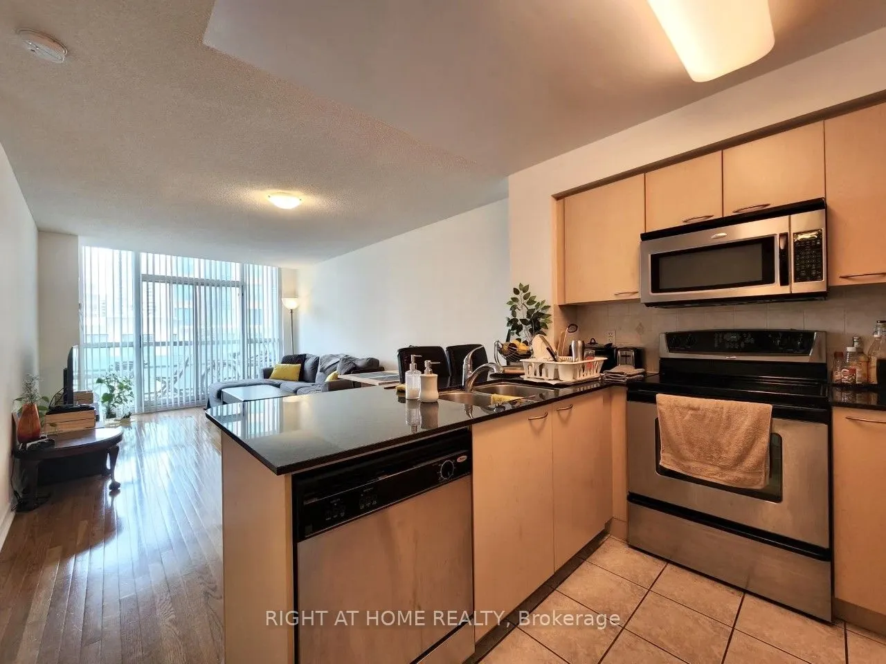 509 Beecroft Road, #319