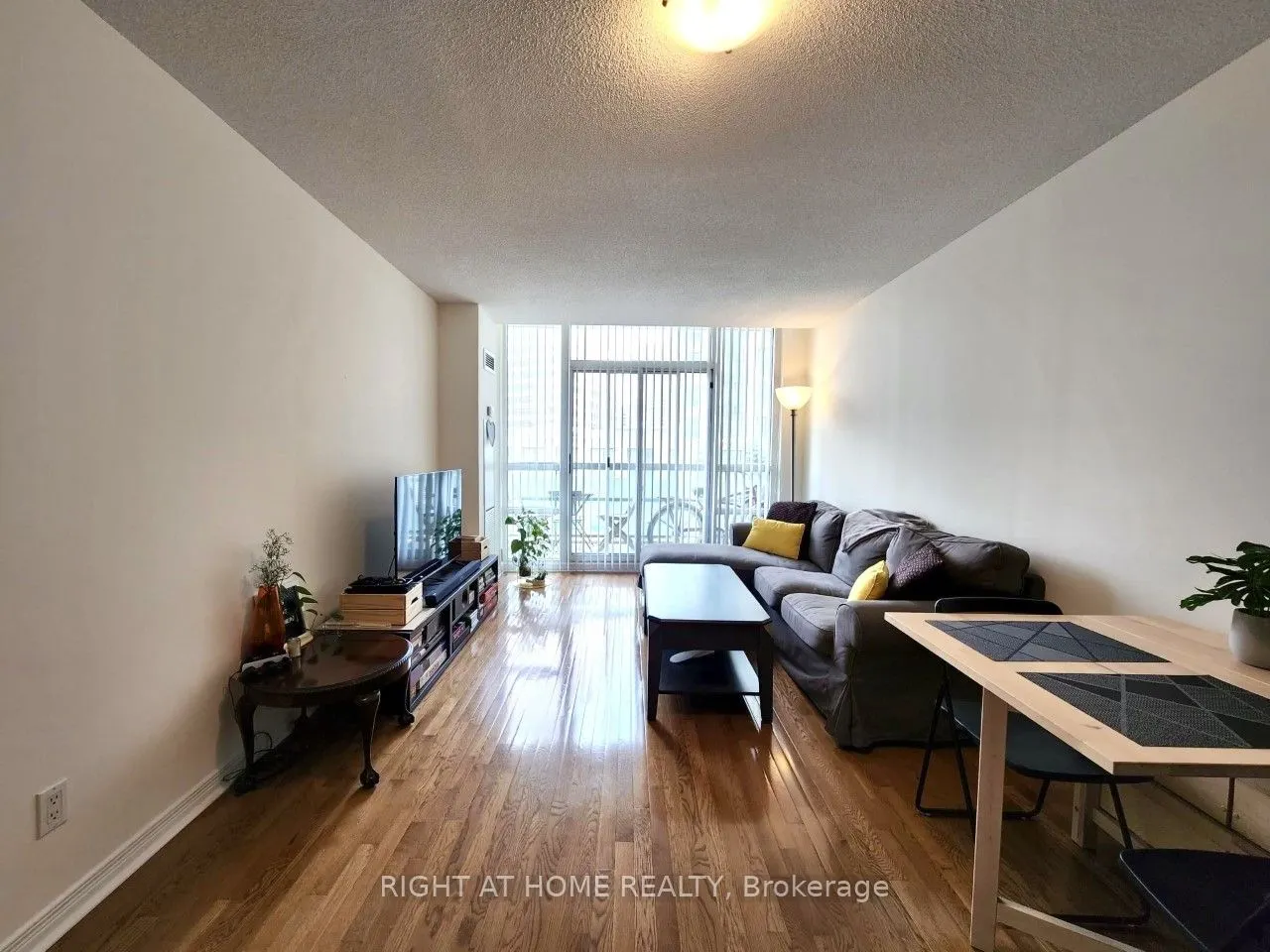 509 Beecroft Road, #319