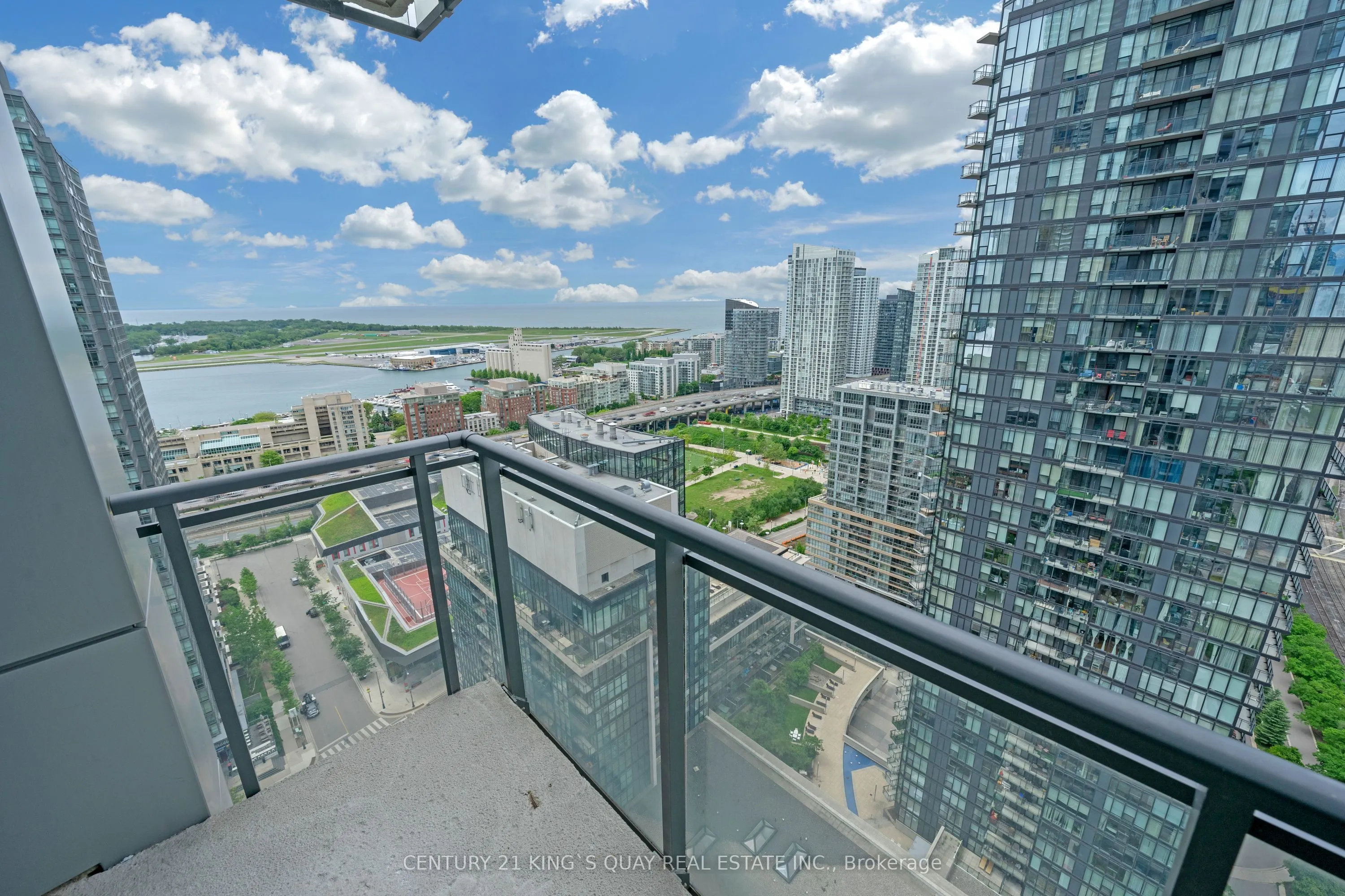 25 Telegram Mews, #3510