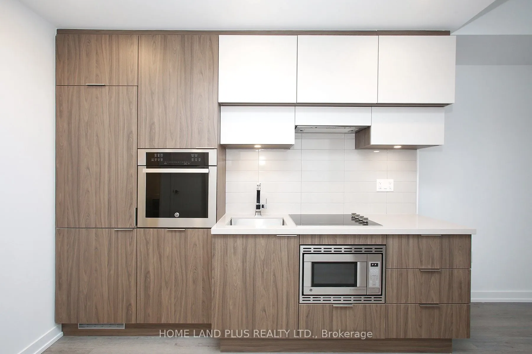 39 Roehampton Avenue, #2702