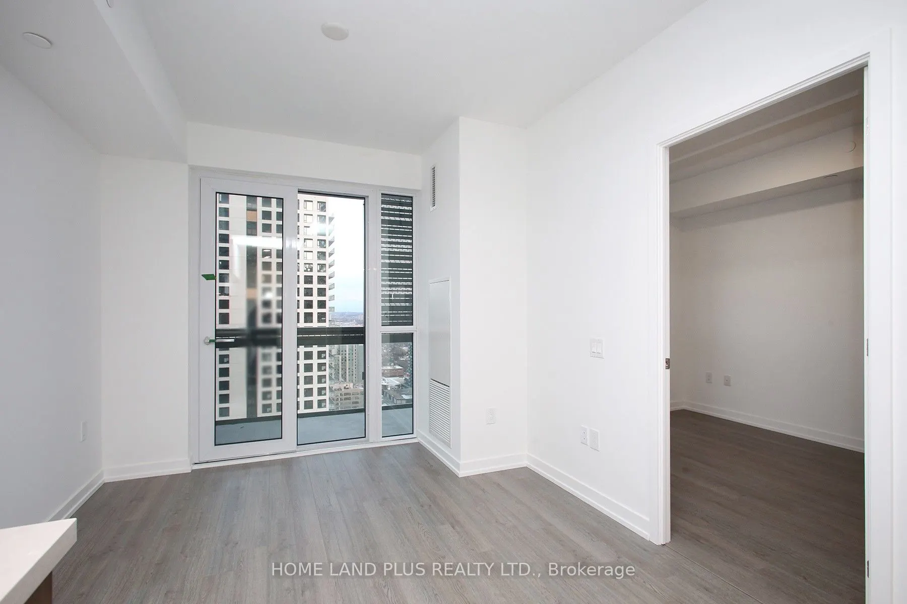 39 Roehampton Avenue, #2702