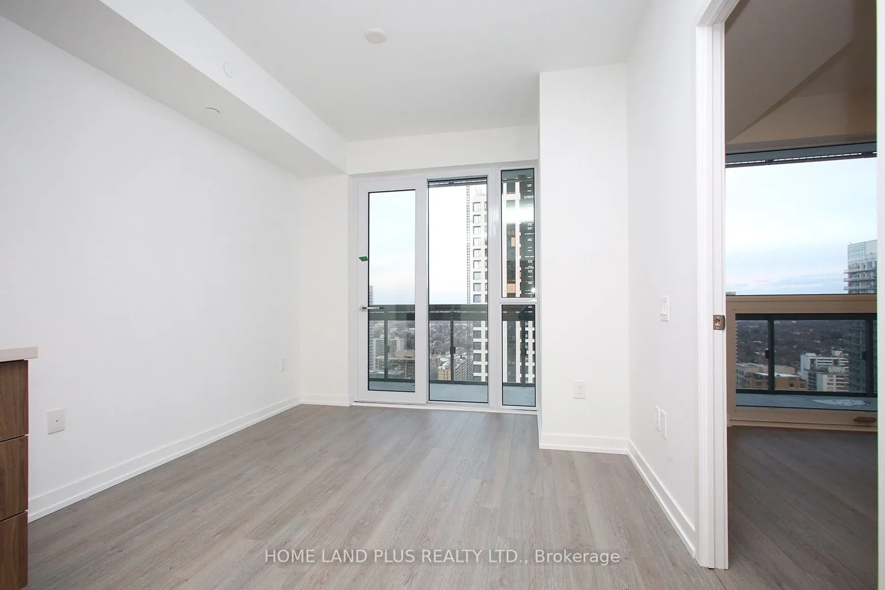 39 Roehampton Avenue, #2702