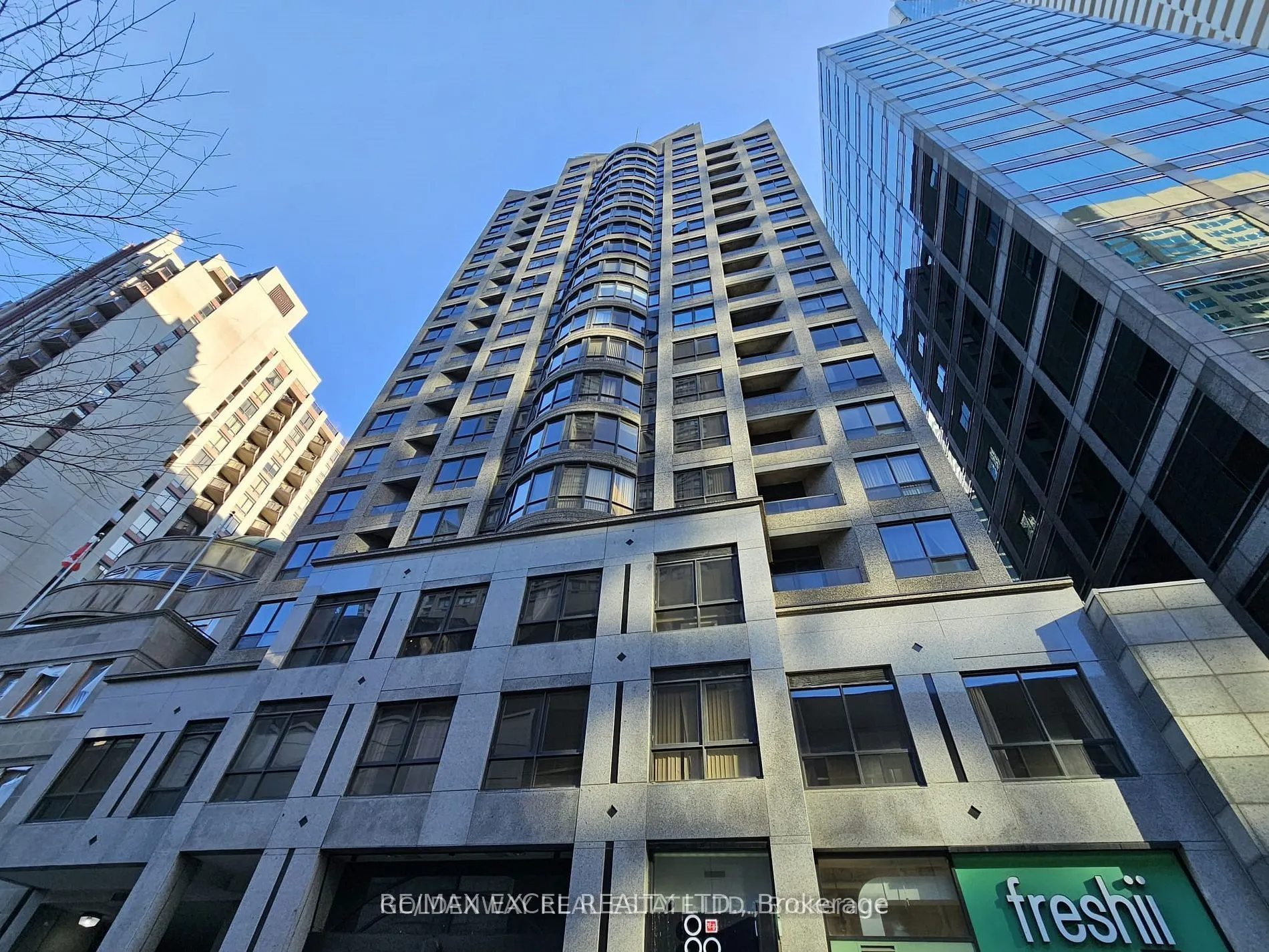 55 Bloor Street E, #1001