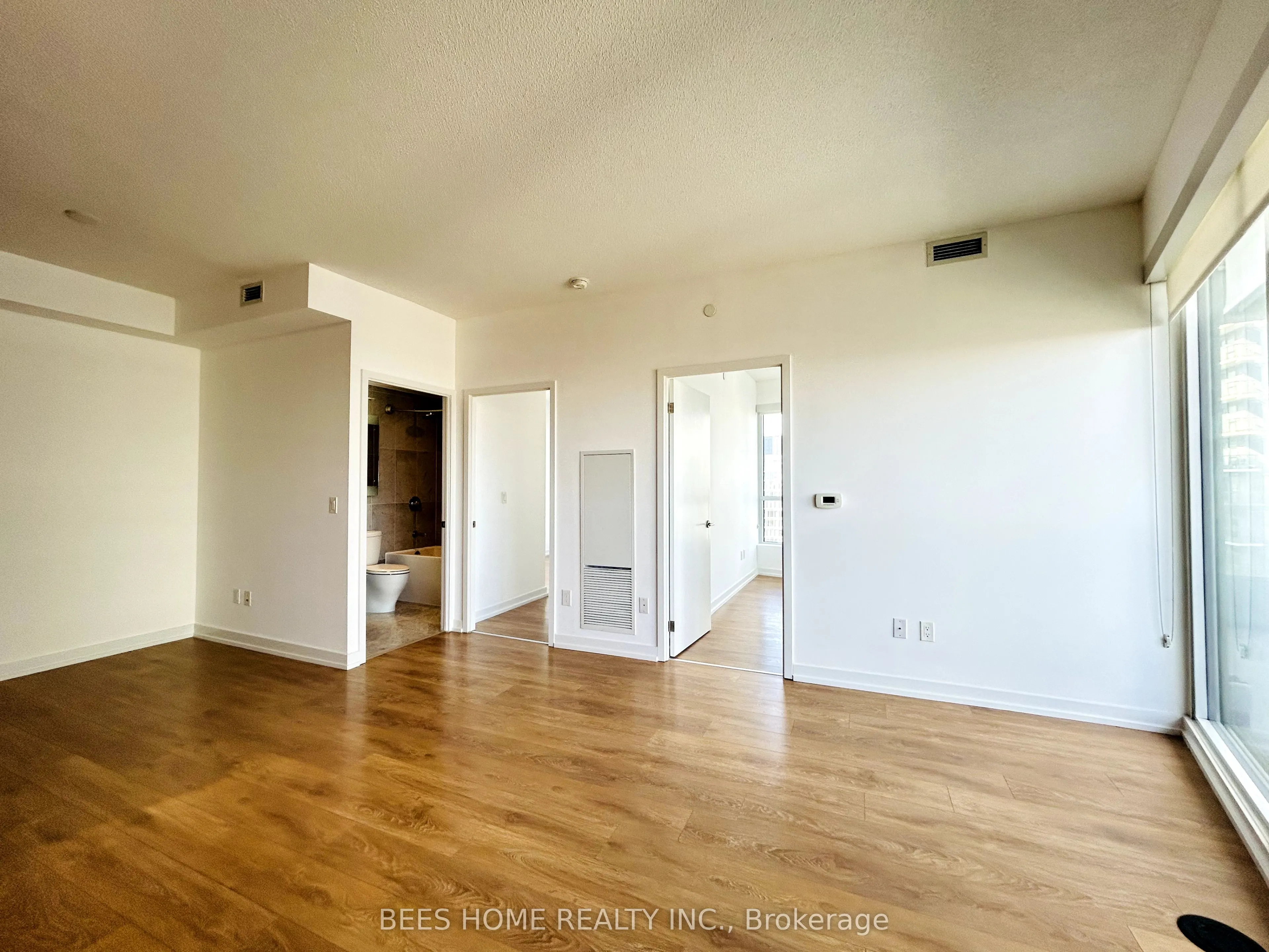 115 McMahon Drive, #1905