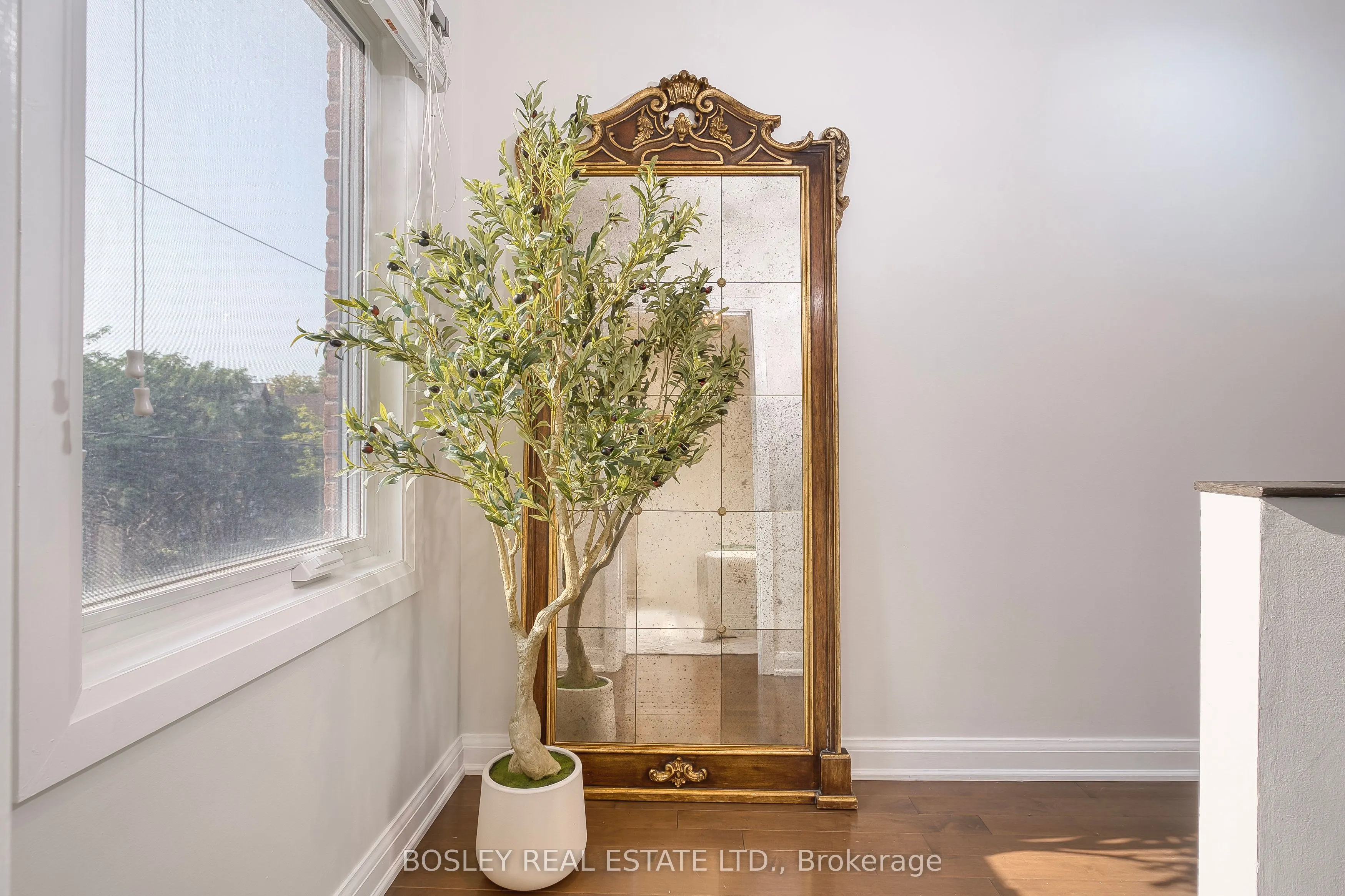 81 Beaconsfield Avenue