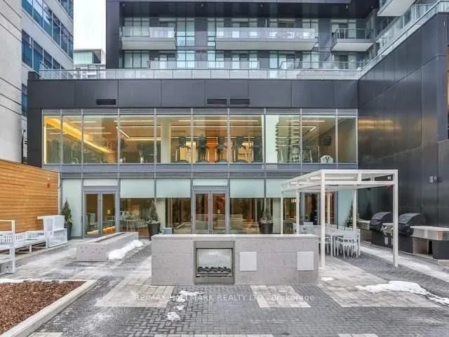 30 Roehampton Avenue, #306