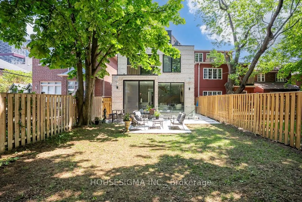 188 Duplex Avenue