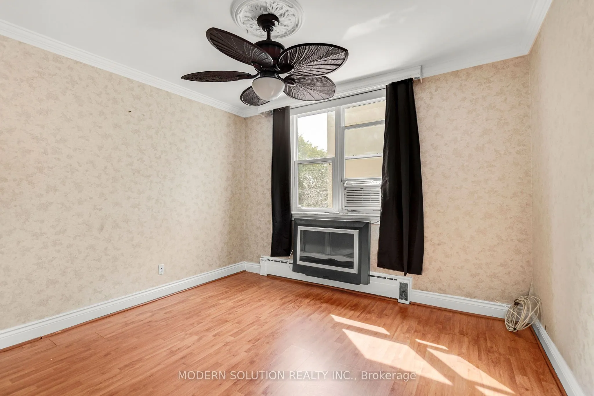 59 Neptune Drive, #104