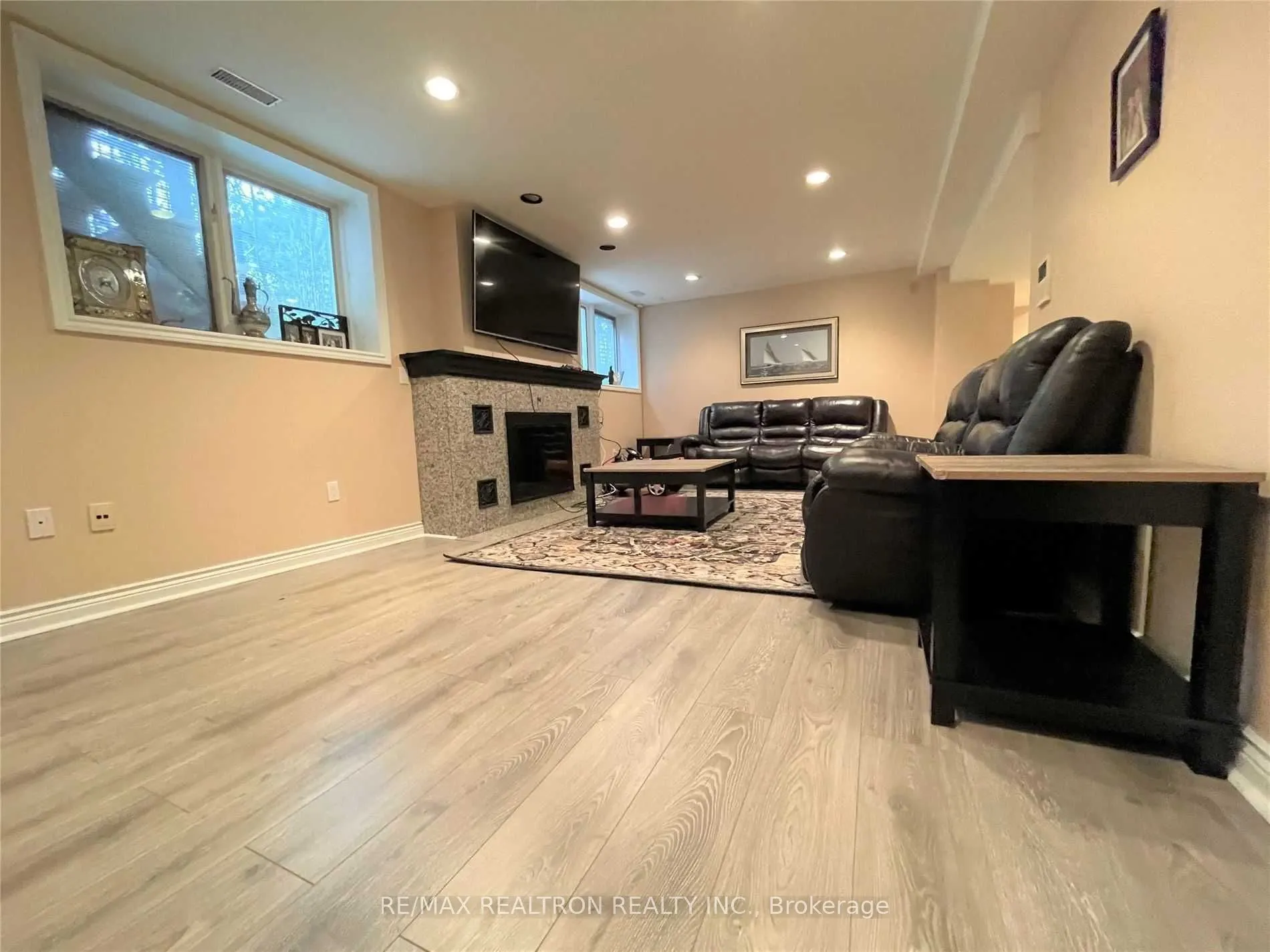 12 Donwoods Drive