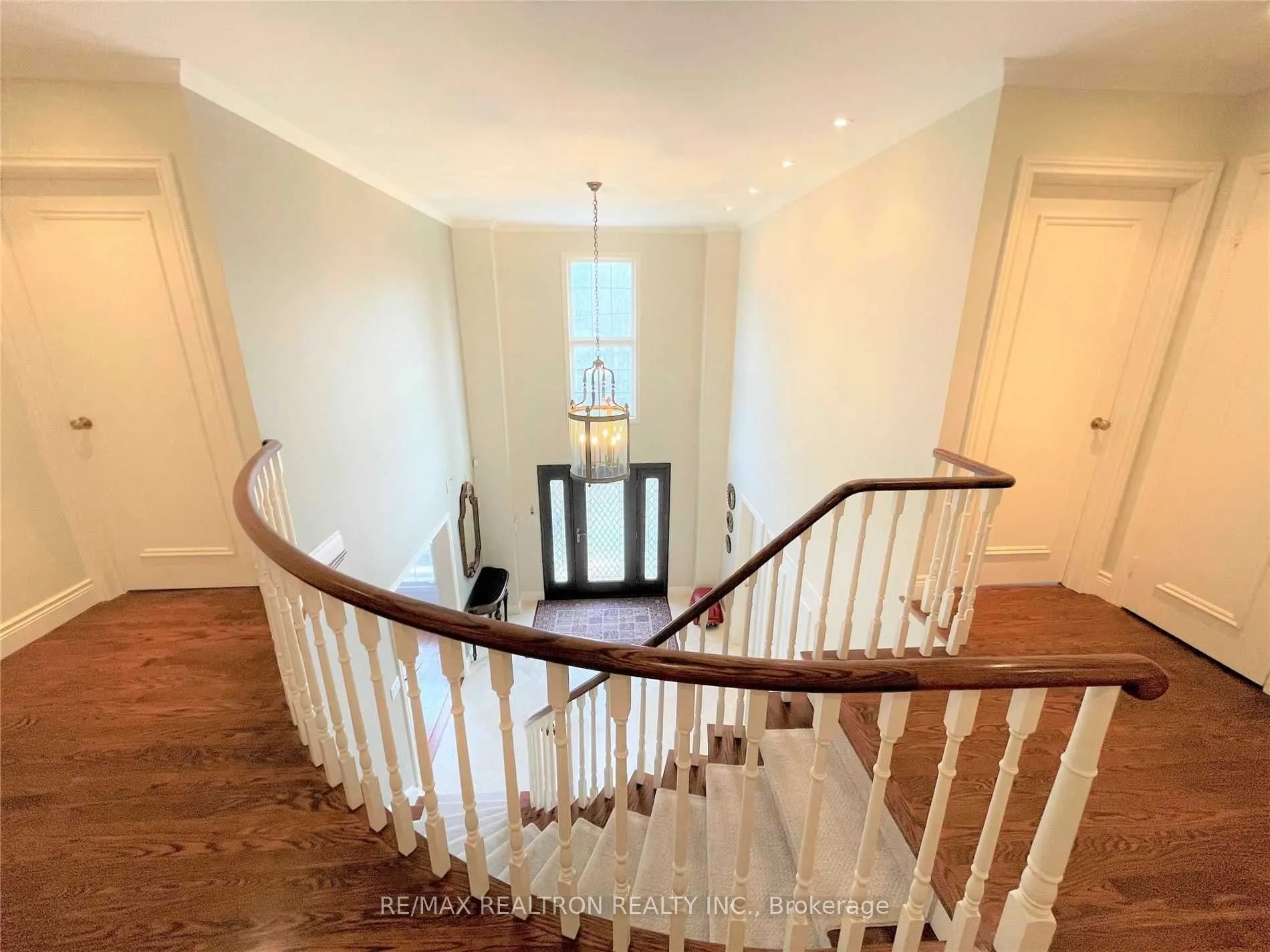12 Donwoods Drive