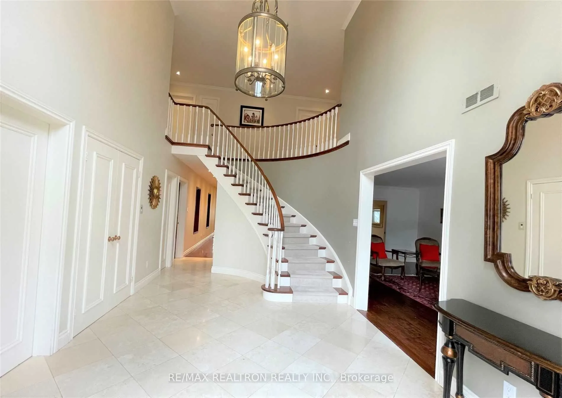12 Donwoods Drive
