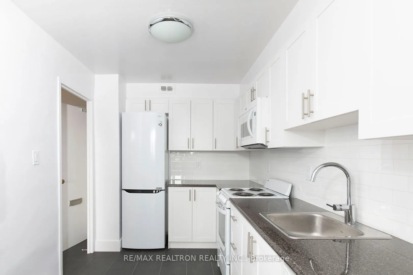 6200 Bathurst Street, #1102