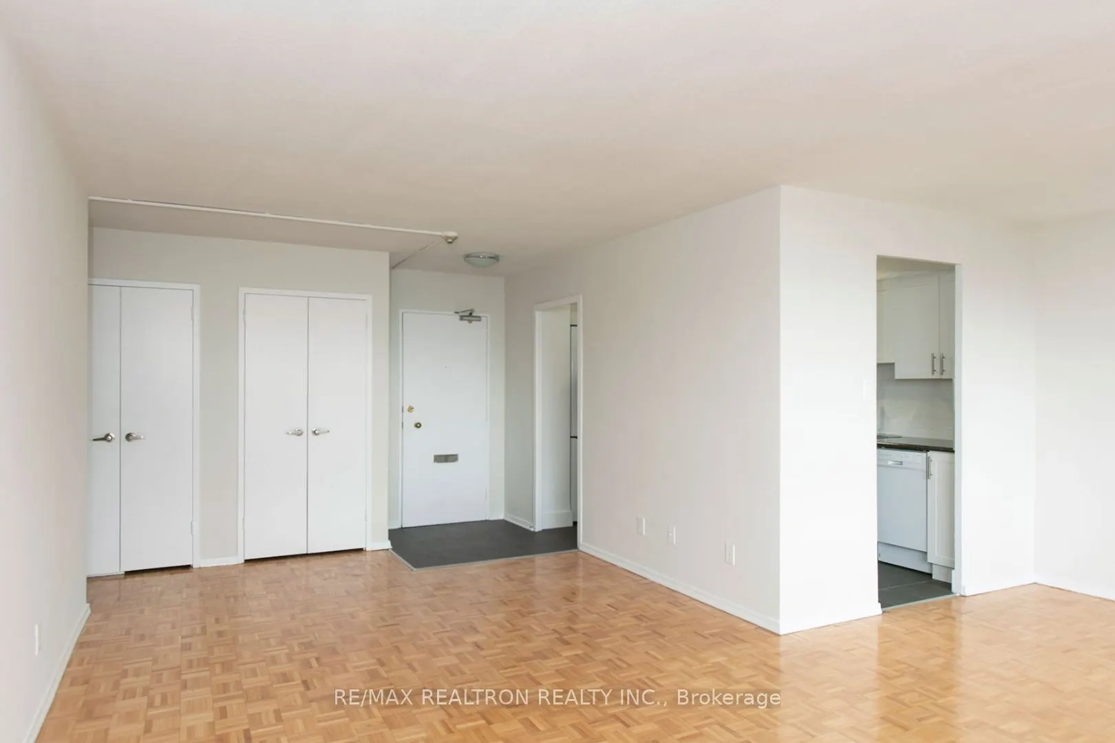 6200 Bathurst Street, #1102