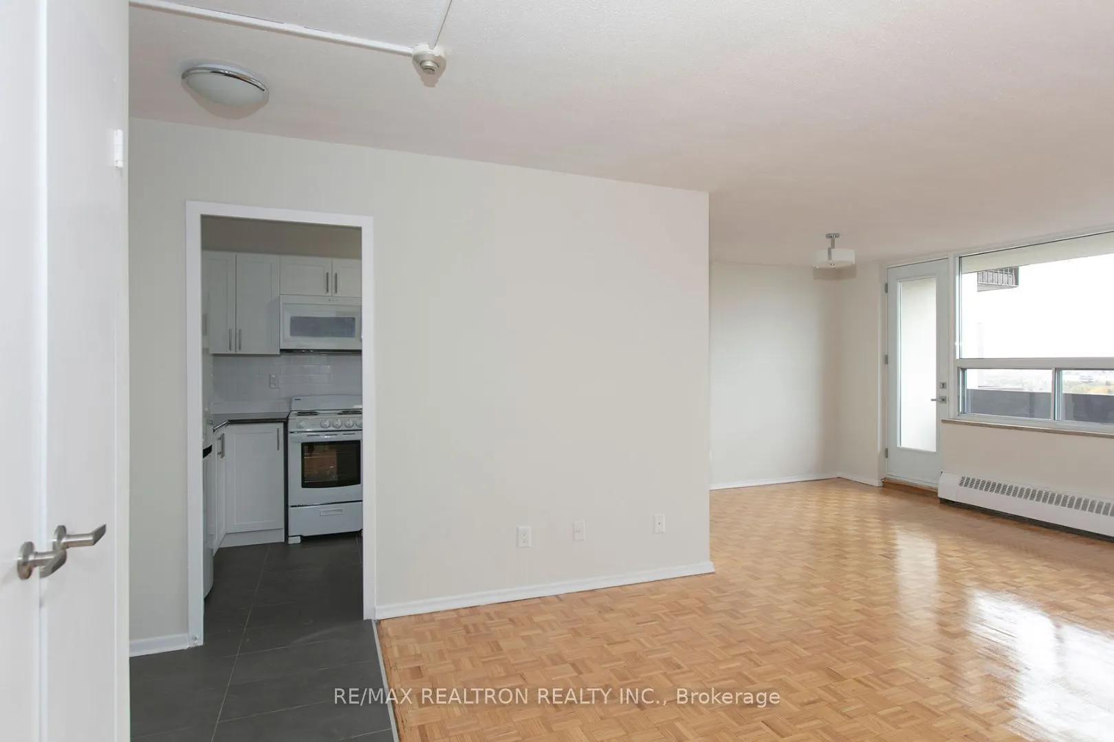 6200 Bathurst Street, #1102