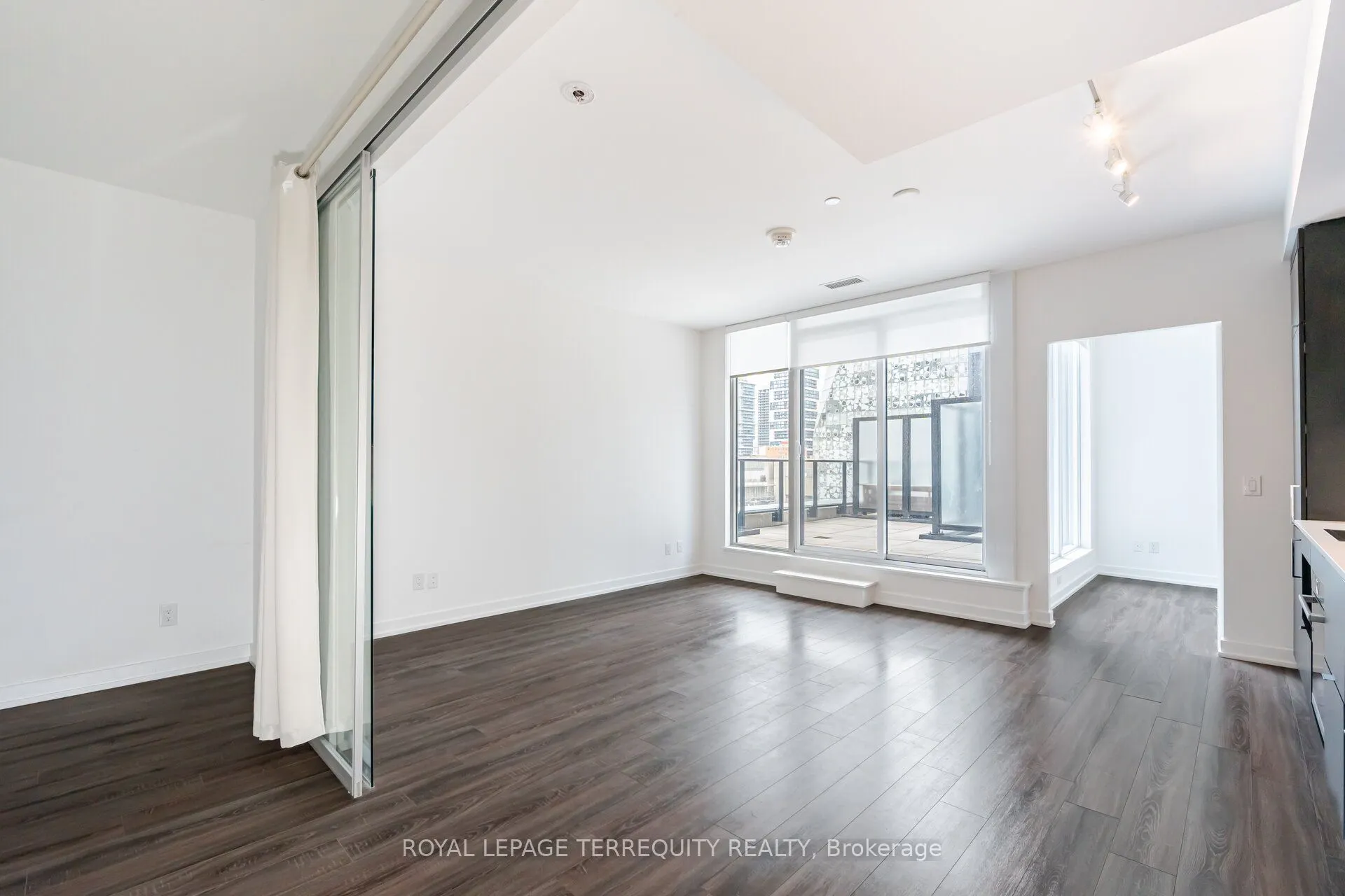 20 Edward Street, #518