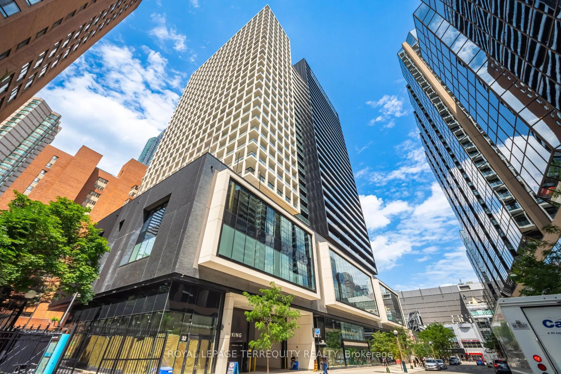 20 Edward Street, #518