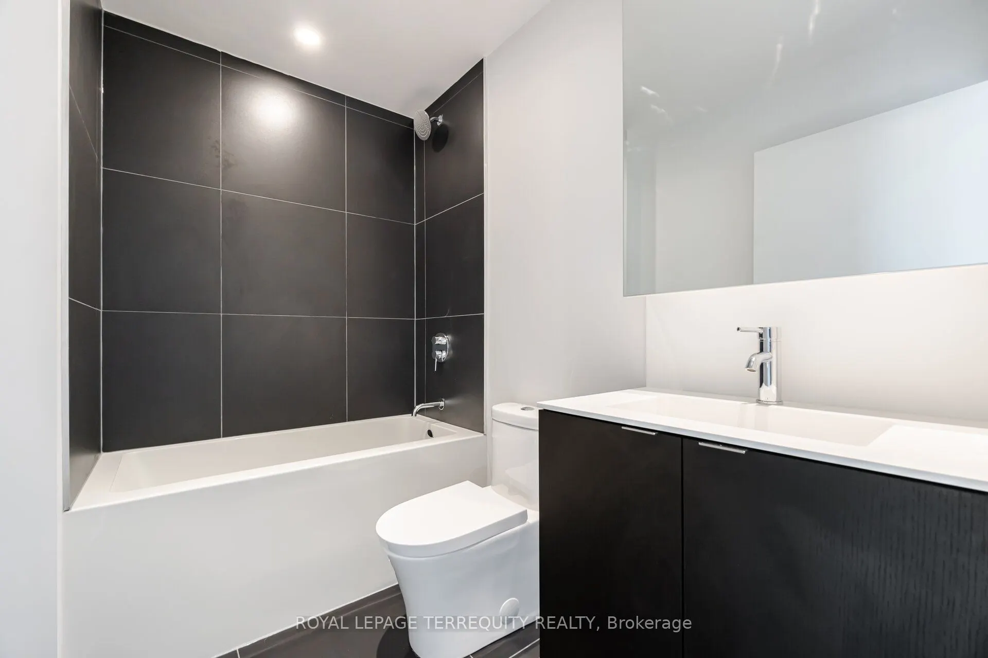20 Edward Street, #518