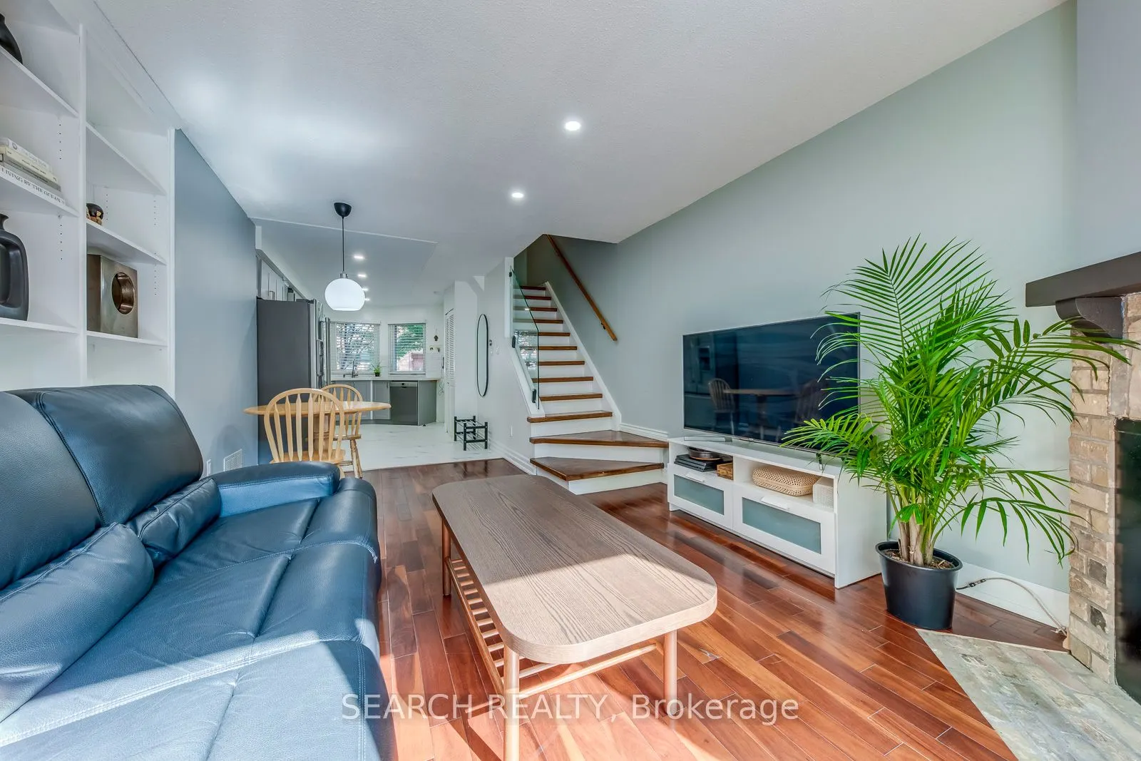 12 Douville Court