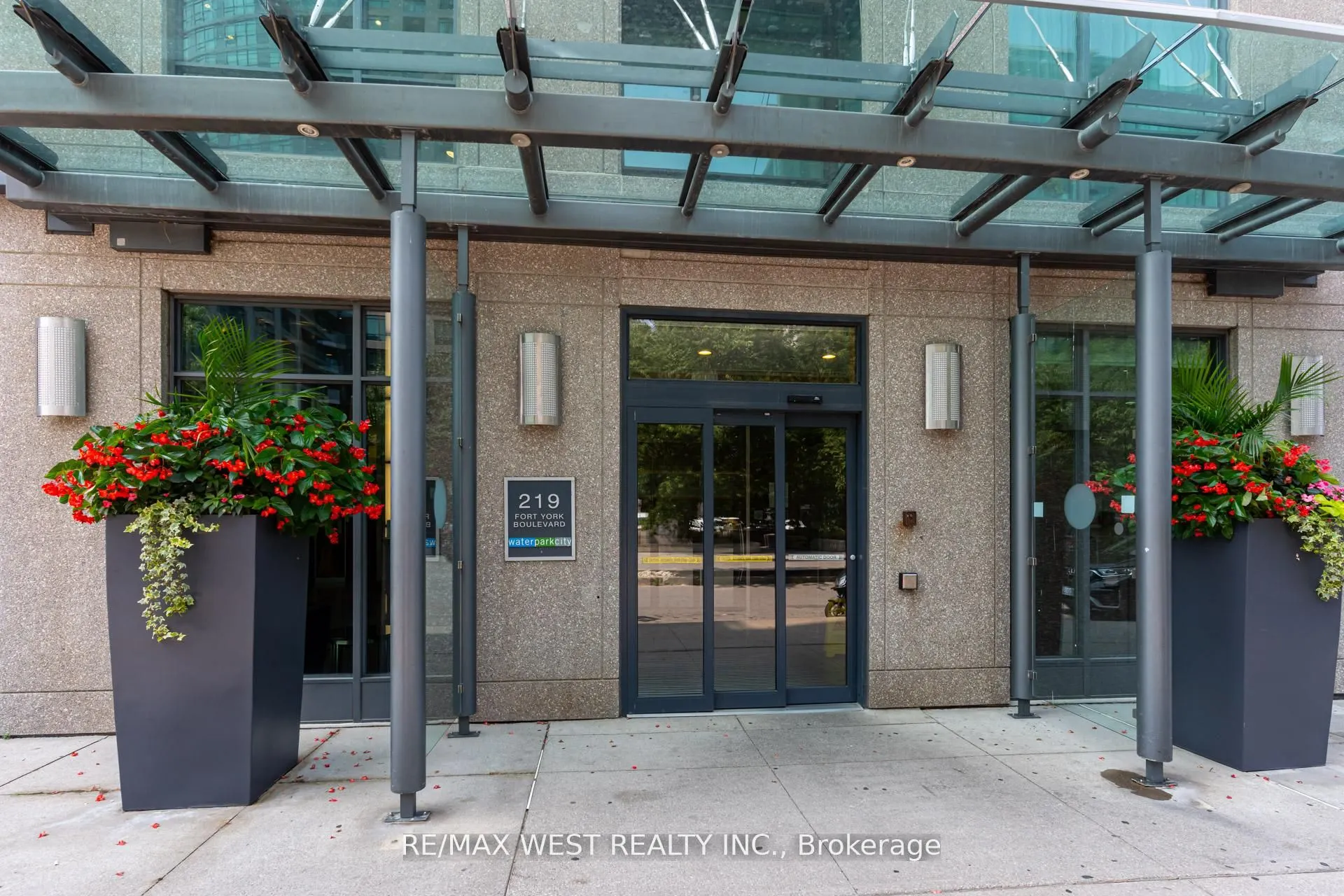 219 Fort York Boulevard, #1407