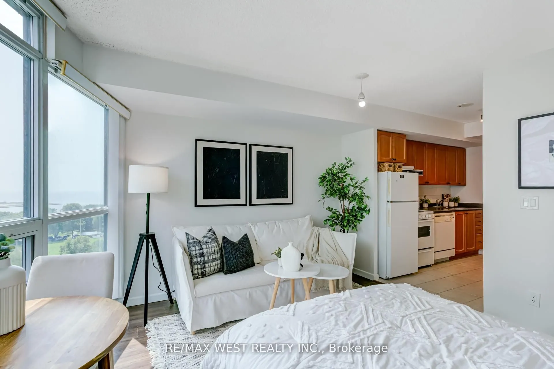 219 Fort York Boulevard, #1407