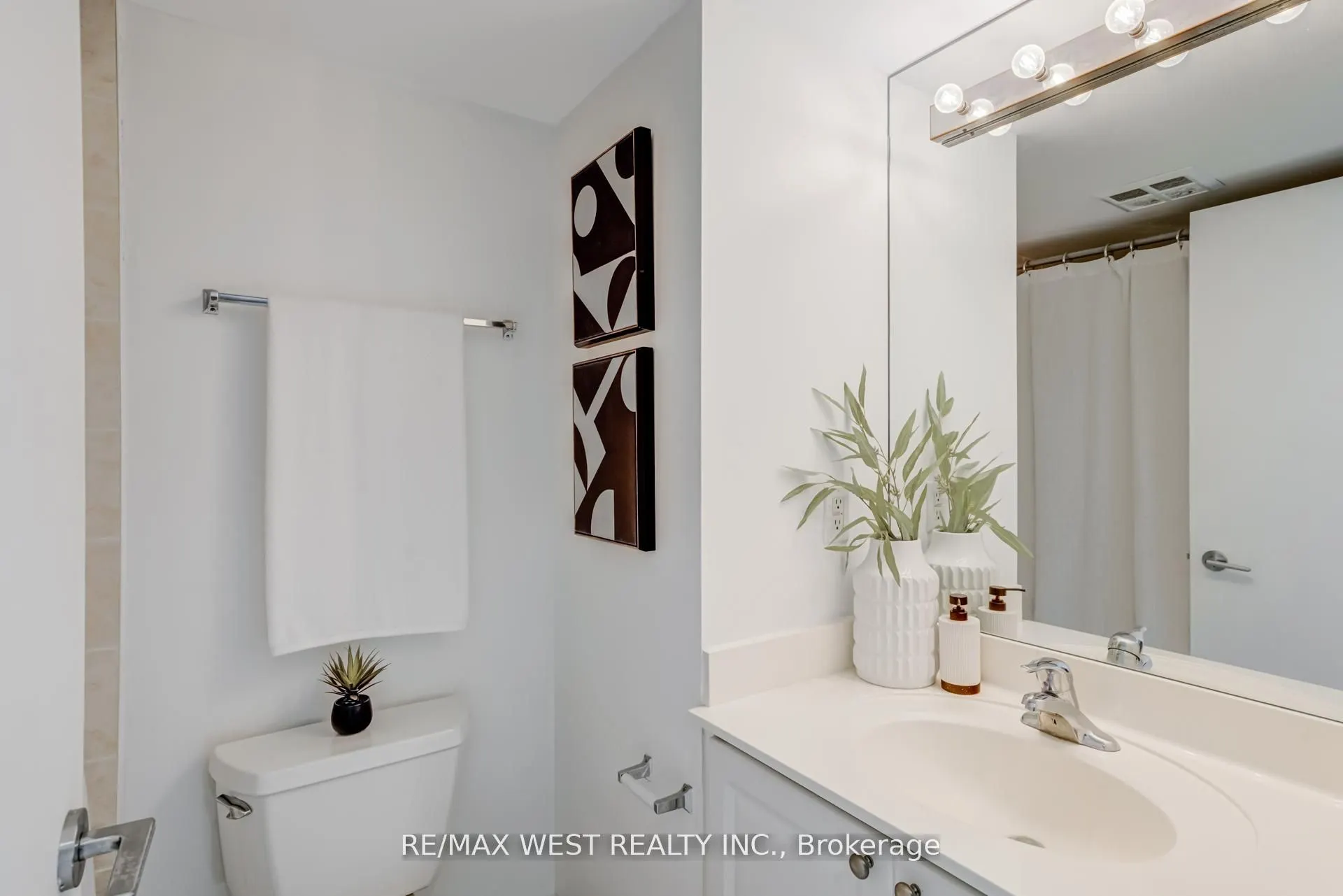 219 Fort York Boulevard, #1407