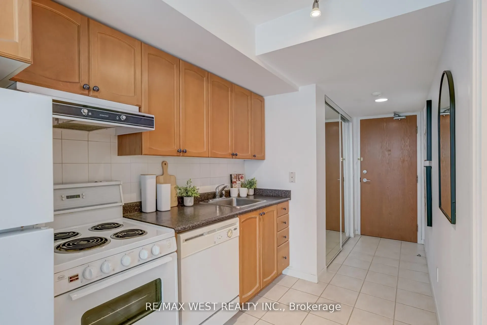 219 Fort York Boulevard, #1407