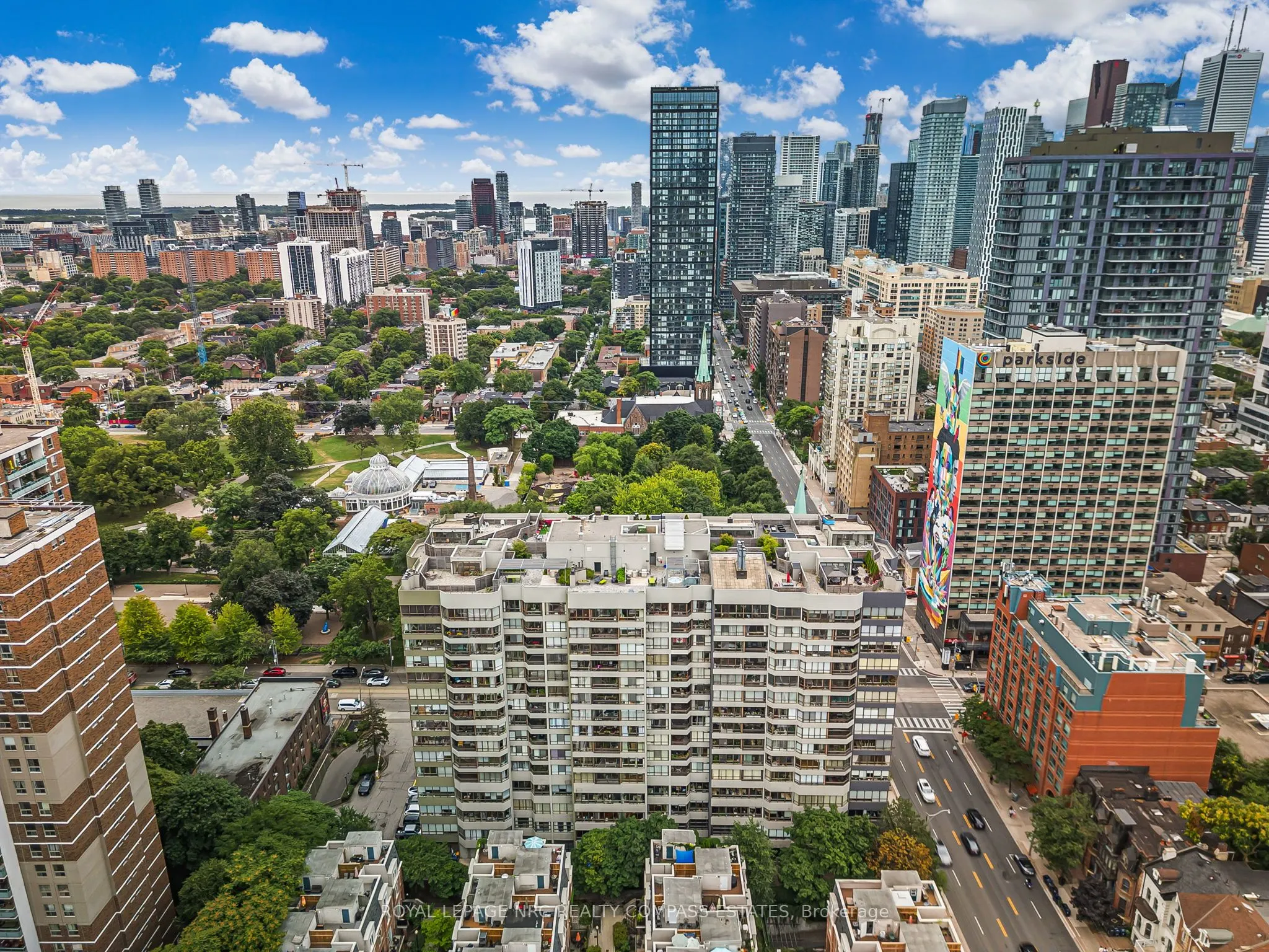 130 Carlton Street, #810